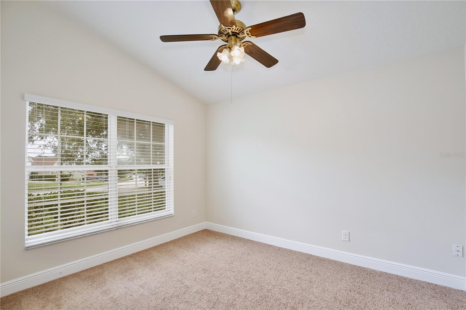 Single Family Residence at 942 WILLOW OAK LOOP, MINNEOLA, photo 25 of 42