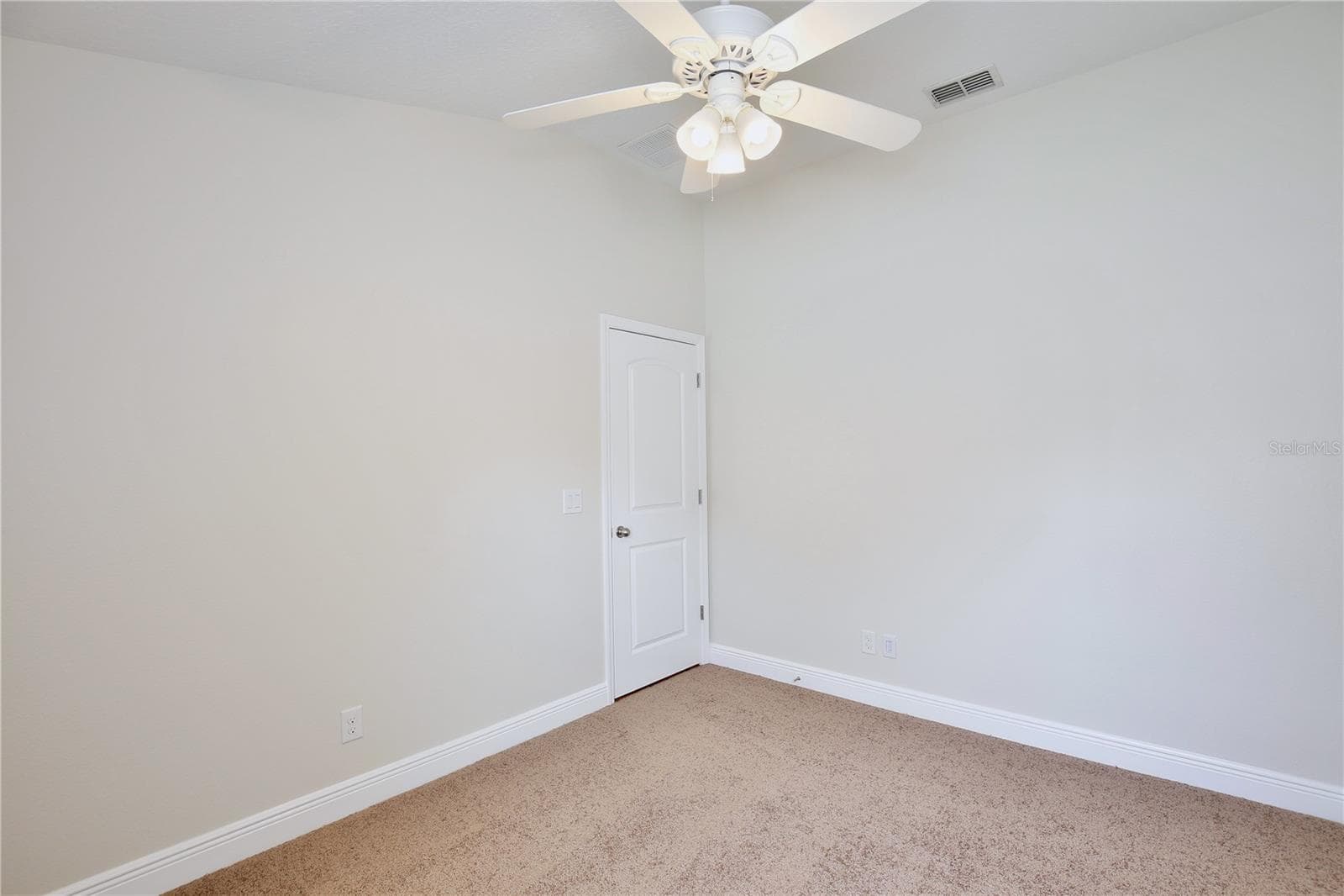 Single Family Residence at 942 WILLOW OAK LOOP, MINNEOLA, photo 30 of 42