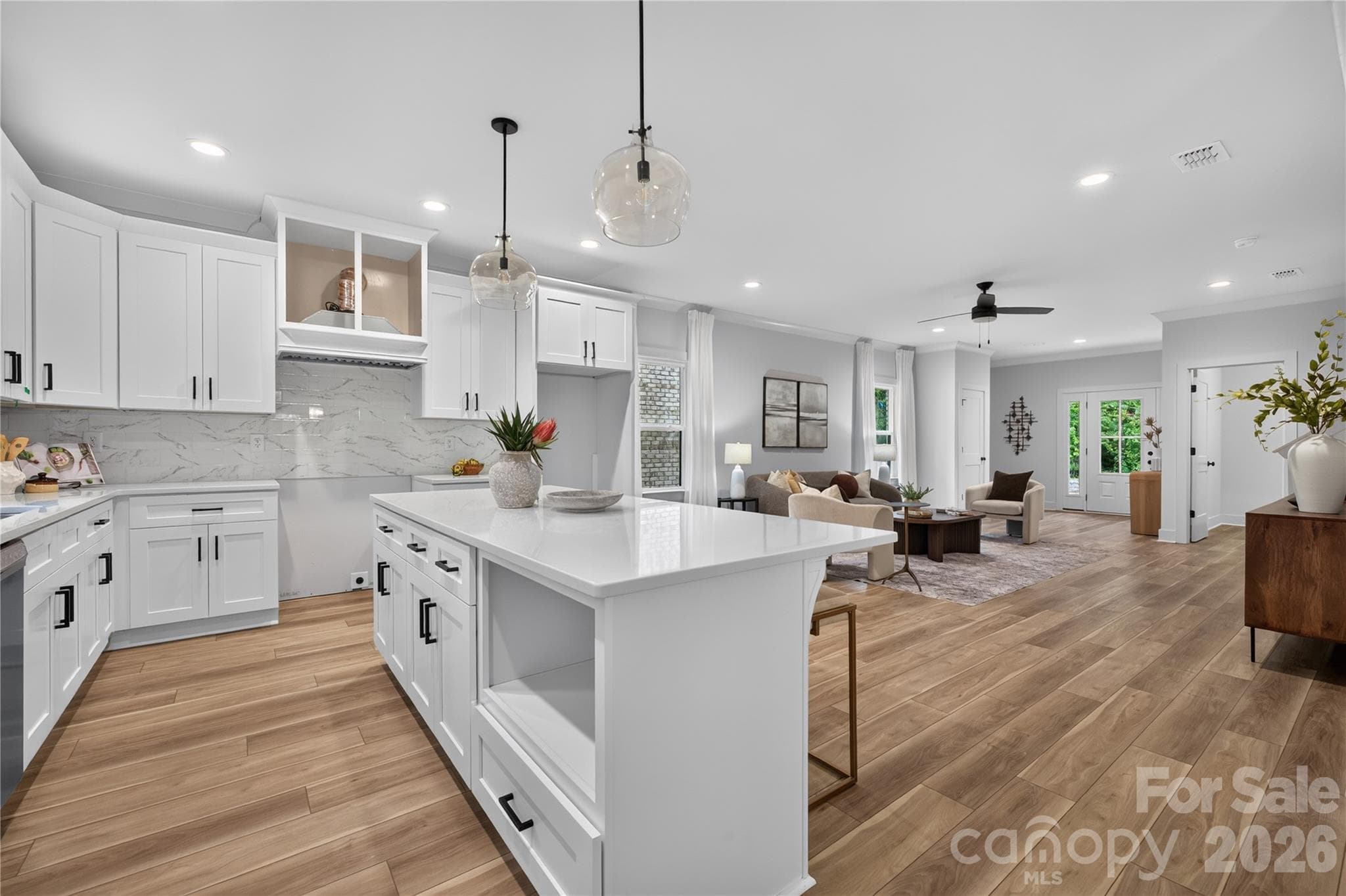Single Family Residence at 9006 Pinenoll Lane, Charlotte, photo 13 of 30