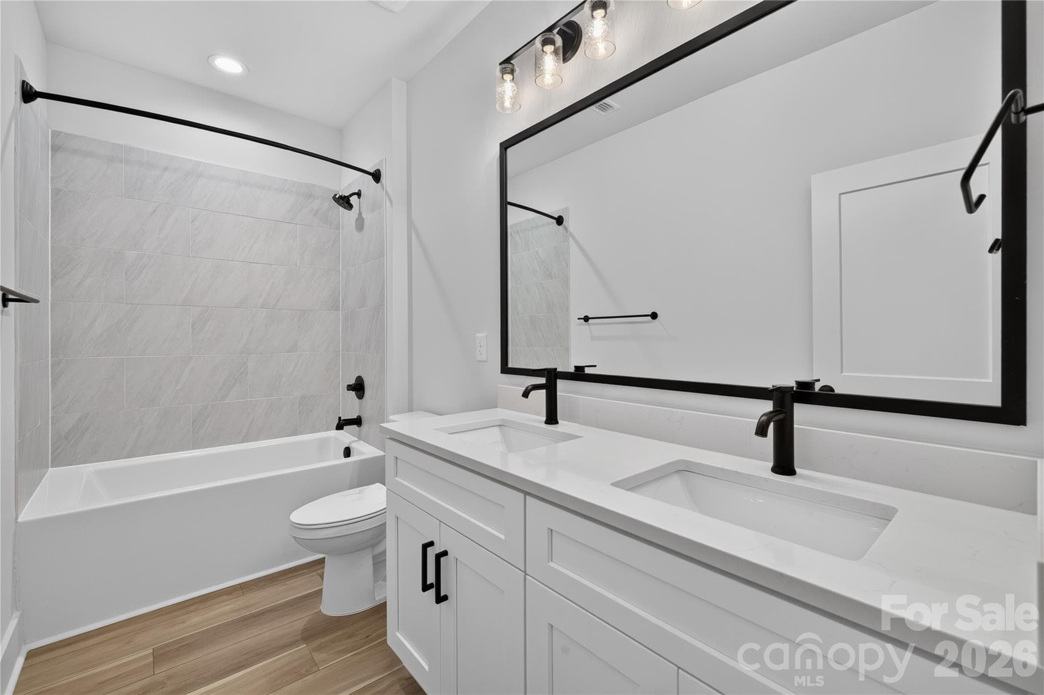 Single Family Residence at 9006 Pinenoll Lane, Charlotte, photo 23 of 30