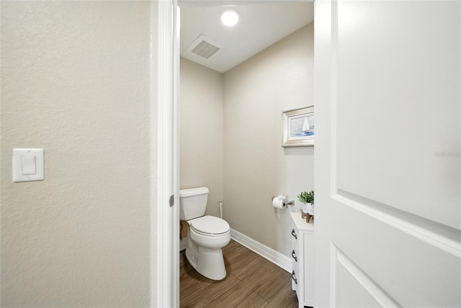 Condominium at 706 BAYWAY BLVD #203, CLEARWATER, photo 31 of 52