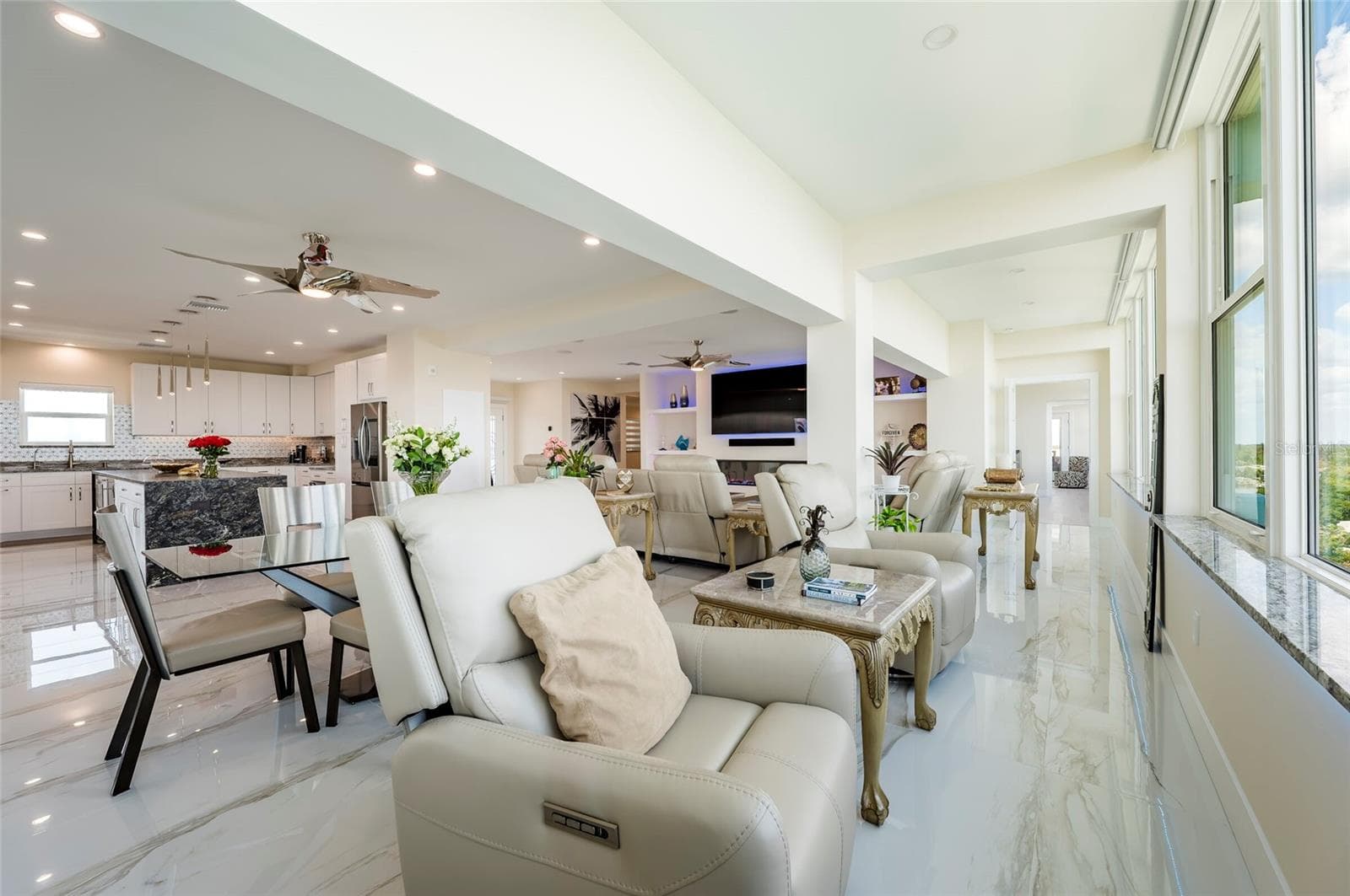 Condominium at 1365 SNELL ISLE BLVD NE #9A, ST PETERSBURG, photo 19 of 74