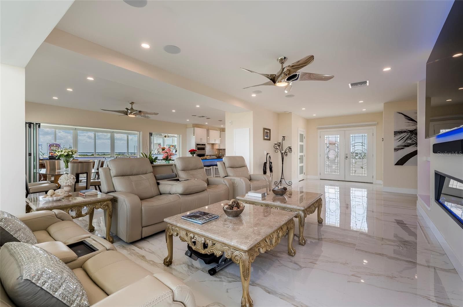 Condominium at 1365 SNELL ISLE BLVD NE #9A, ST PETERSBURG, photo 24 of 74