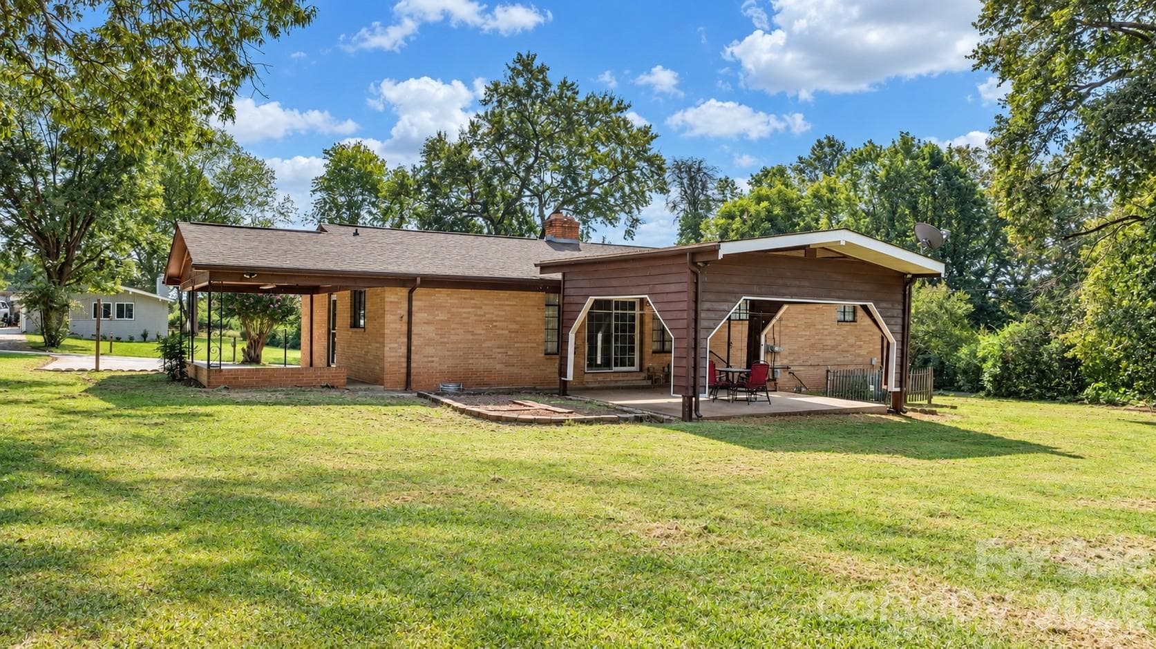 Single Family Residence at 1723 31st Street NE, Hickory, photo 13 of 14