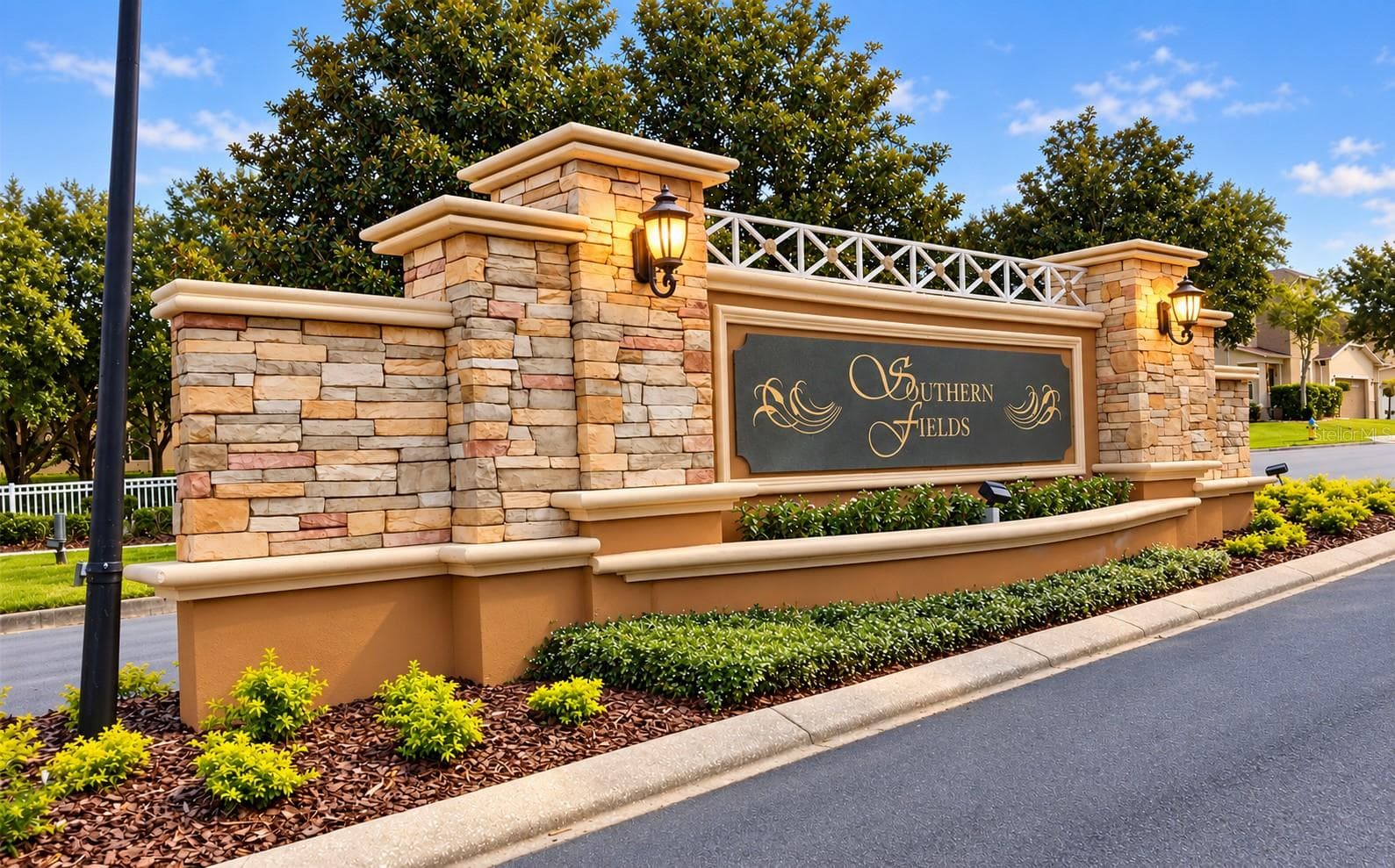 Community entrance - 4408 ARUBA BLVD, CLERMONT