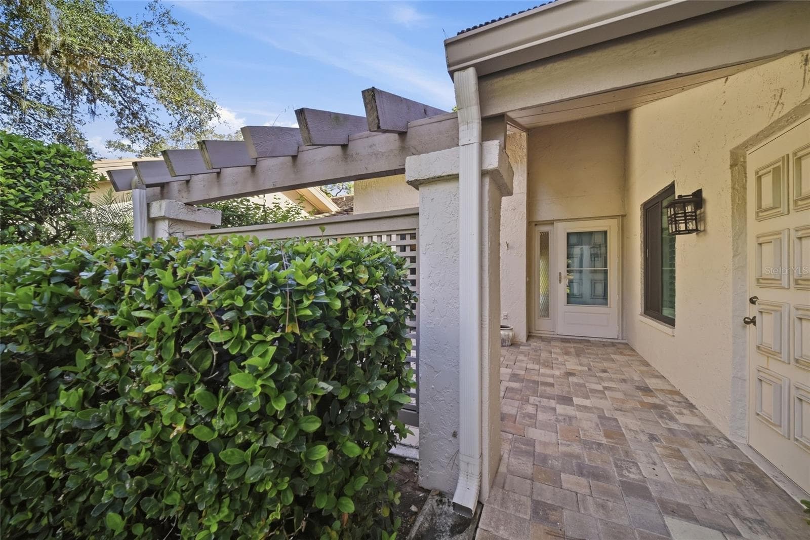 Private covered entryway - 3266 SANDLEHEATH #51, SARASOTA