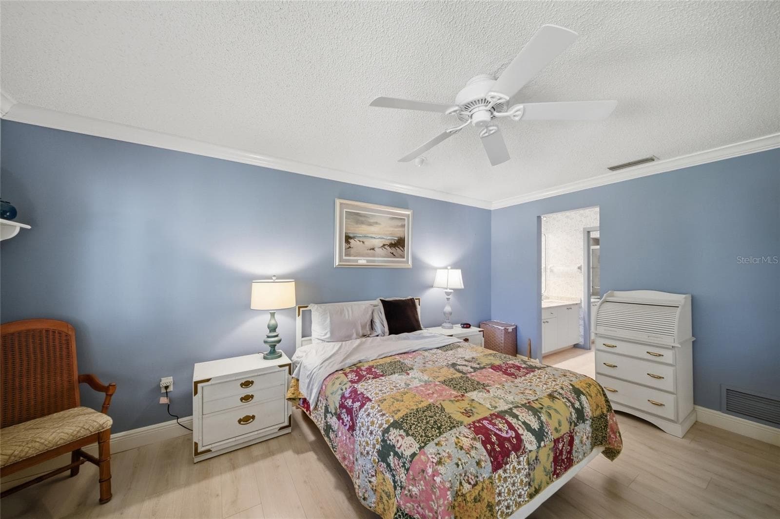 Spacious primary bedroom - 3266 SANDLEHEATH #51, SARASOTA