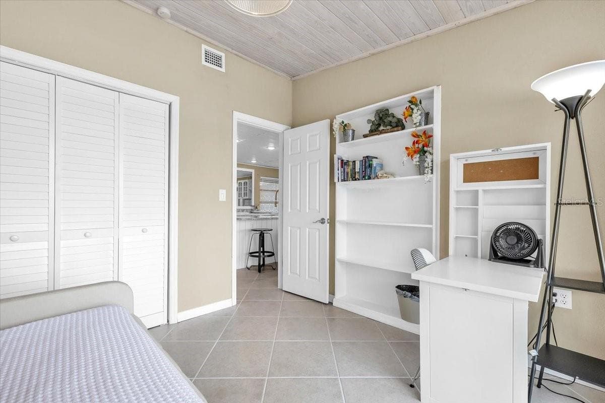 Single Family Residence at 168 MORGAN LN SE, PORT CHARLOTTE, photo 29 of 44