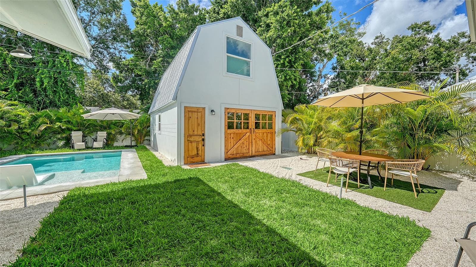 Single Family Residence at 2546 LOMA LINDA ST, SARASOTA, photo 29 of 55