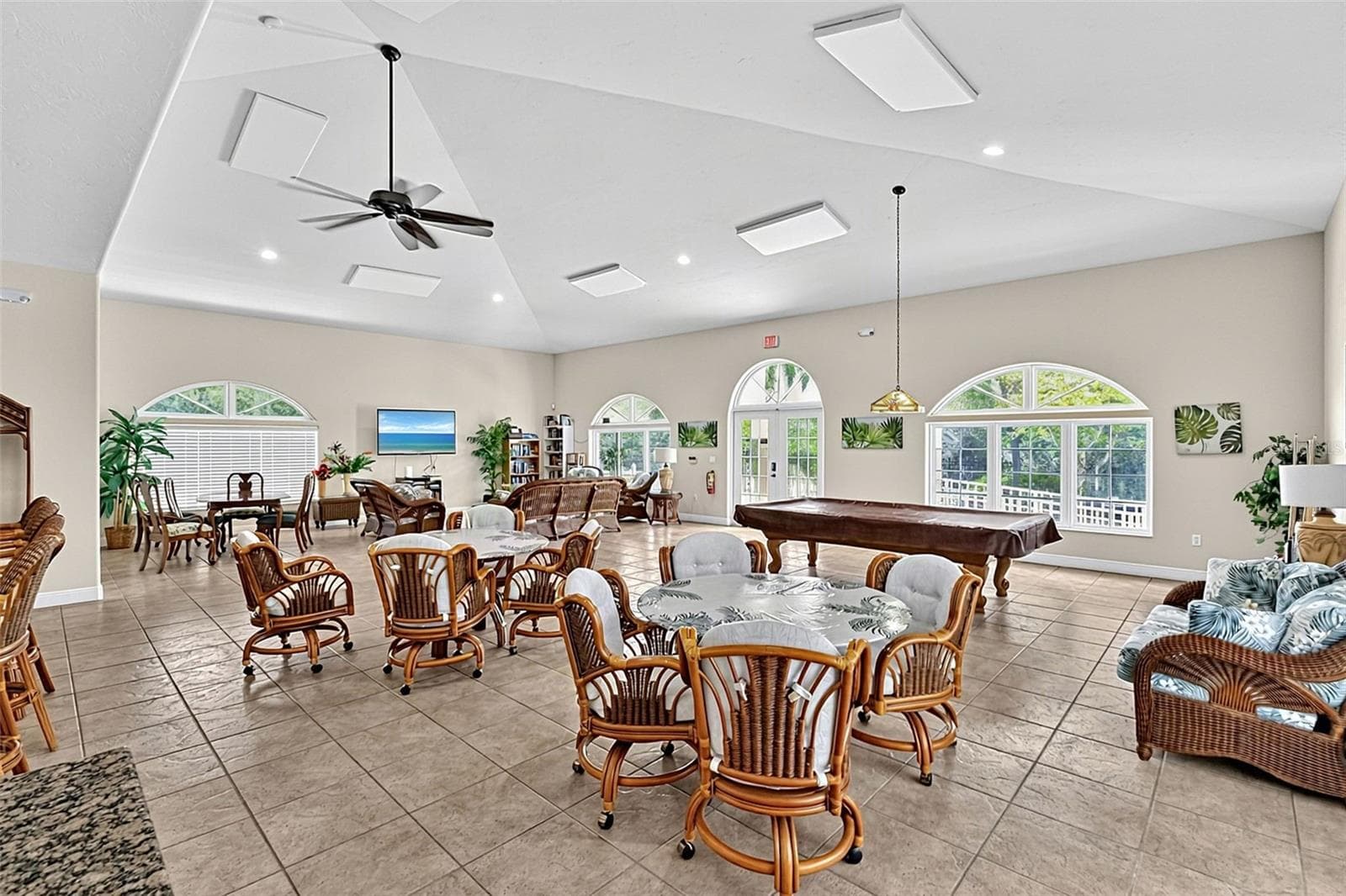 Play some pool, watch a game and gather - 101 NATURES WAY #1307, ROTONDA WEST