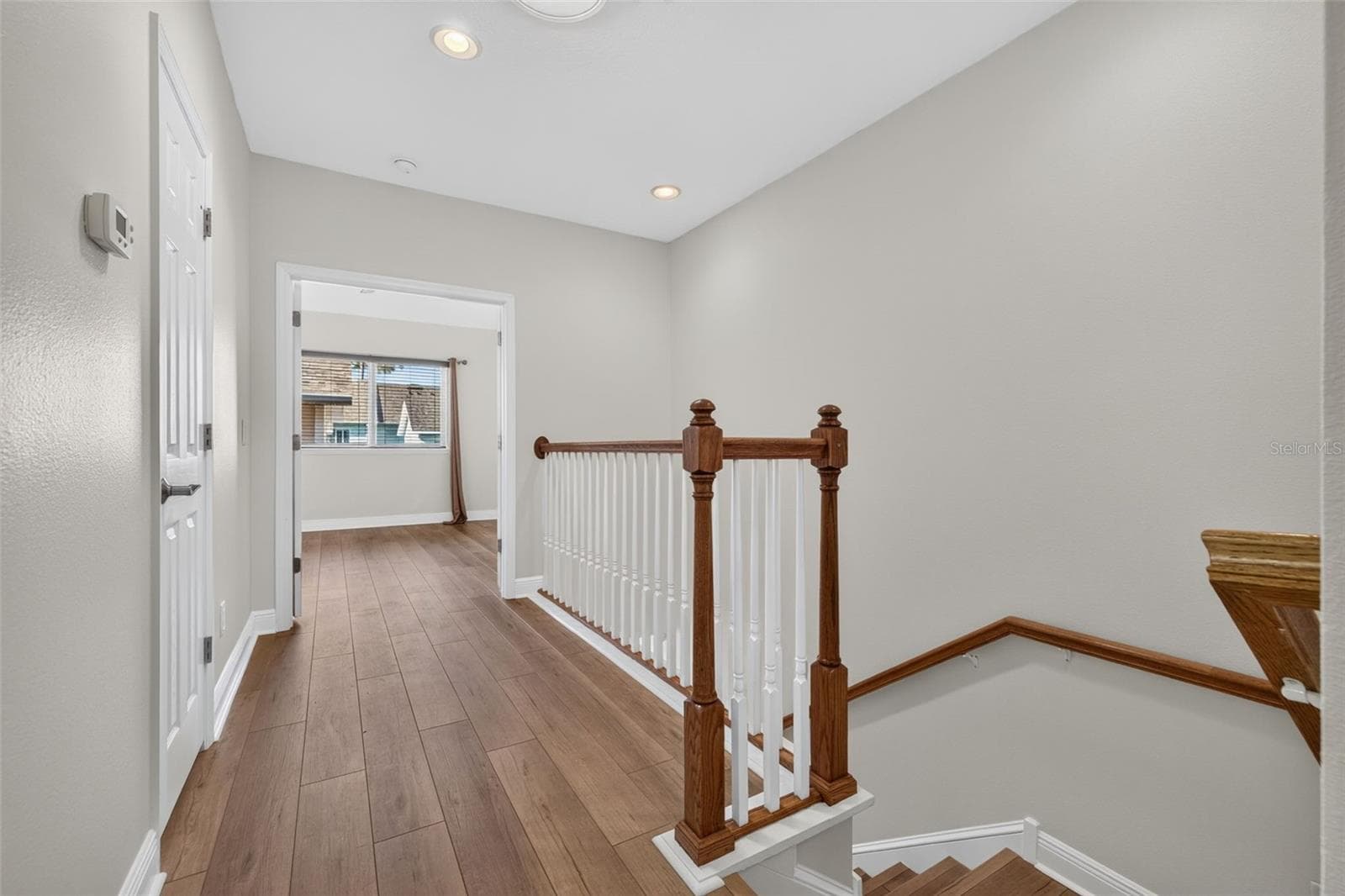 Upstairs - 135 49TH AVE N, ST PETERSBURG