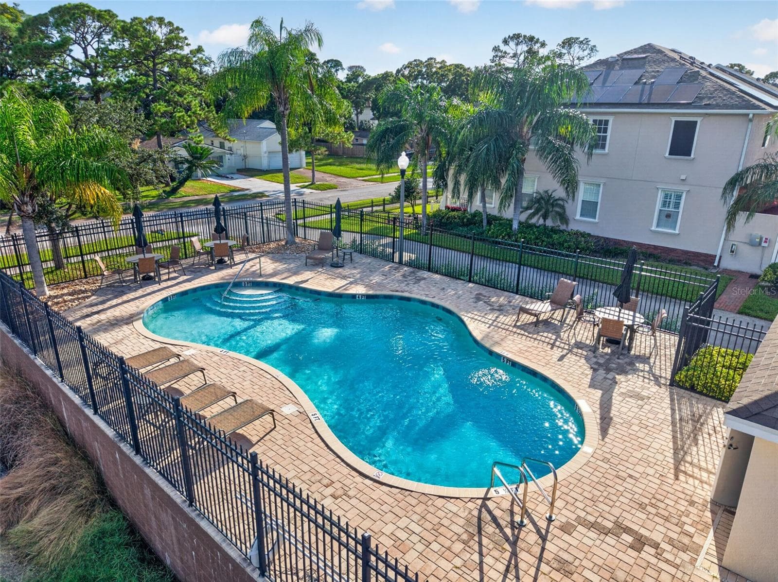 Townhouse at 135 49TH AVE N, ST PETERSBURG, photo 34 of 37