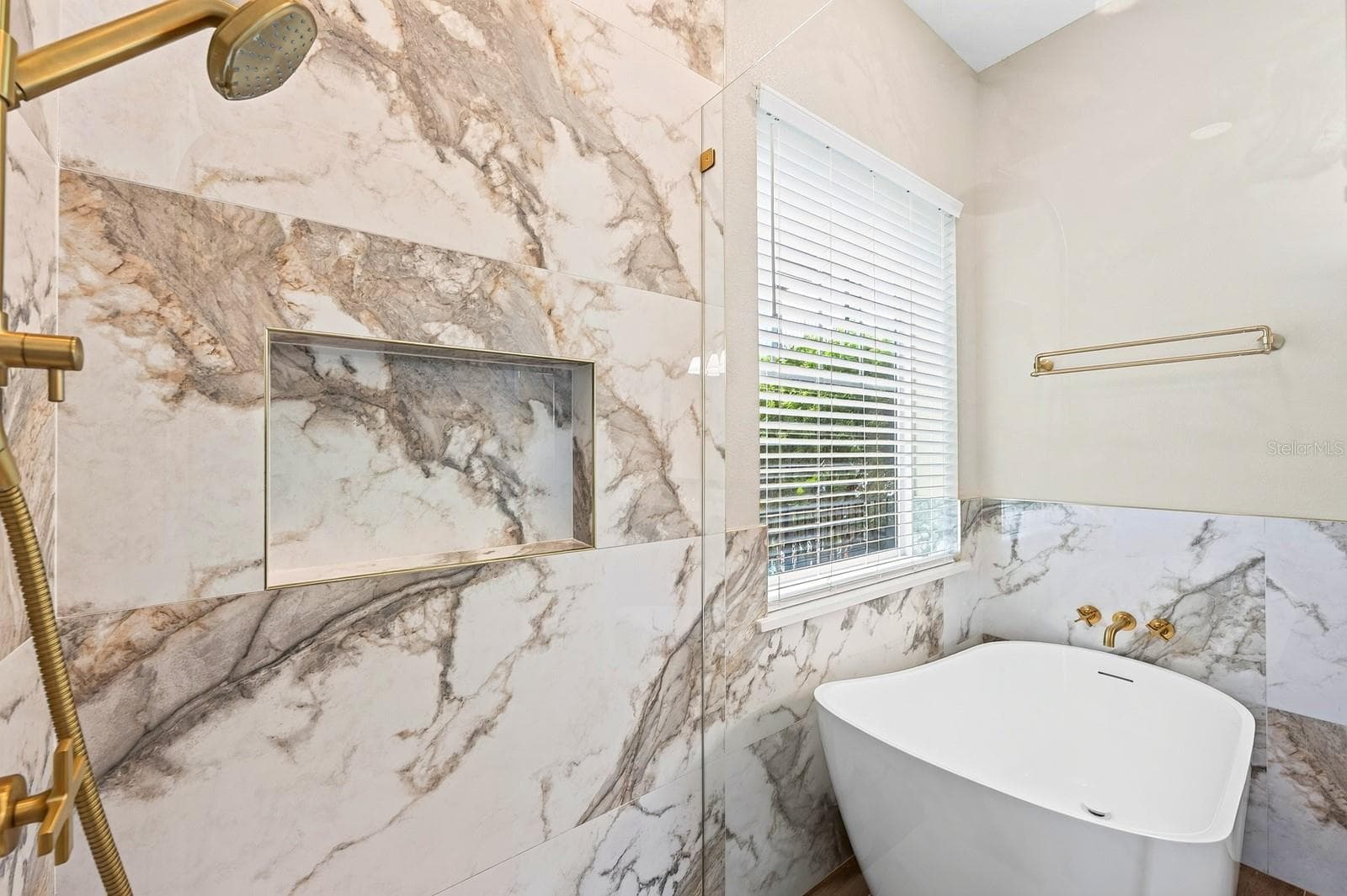 Elevated details make this home feel fresh and timeles. - 9024 NEHER ST, ORLANDO