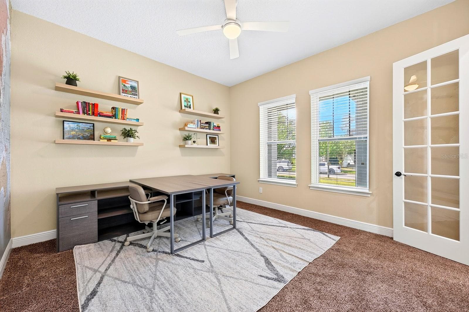 Main floor flex/office space. - 9024 NEHER ST, ORLANDO
