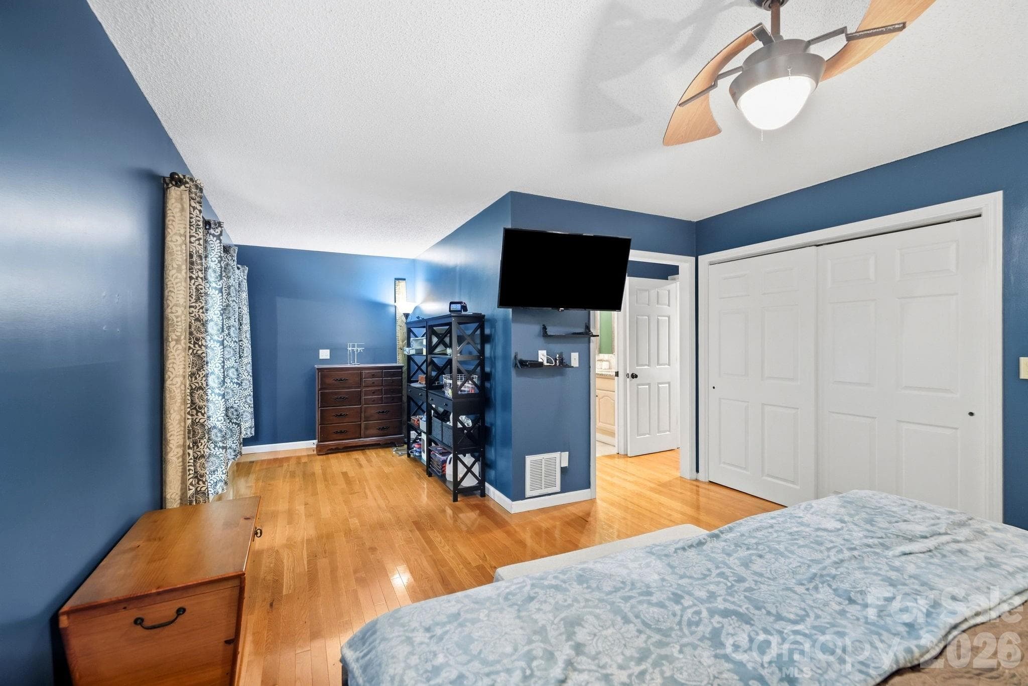 Single Family Residence at 176 Sweetwater Hills Drive, Hendersonville, photo 24 of 48
