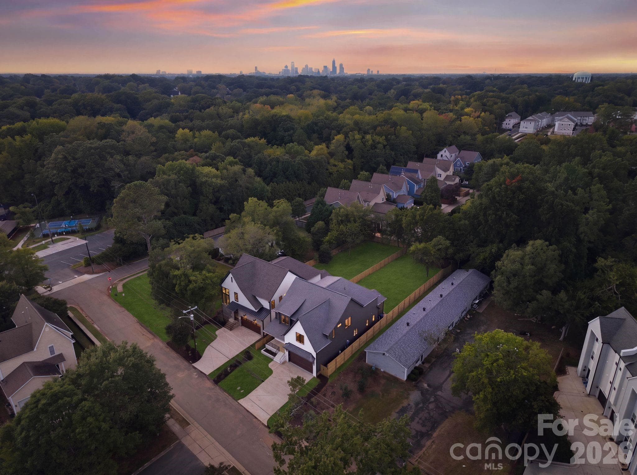 Aerial view - 1117 Lomax Avenue, Charlotte