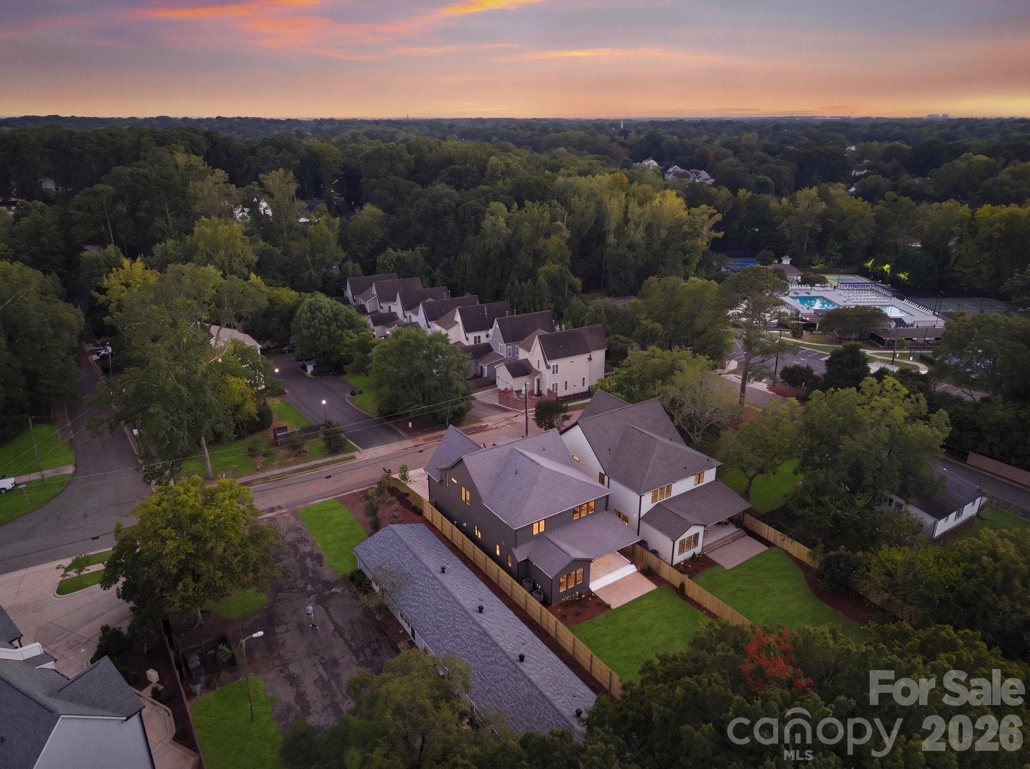 Aerial view - 1117 Lomax Avenue, Charlotte