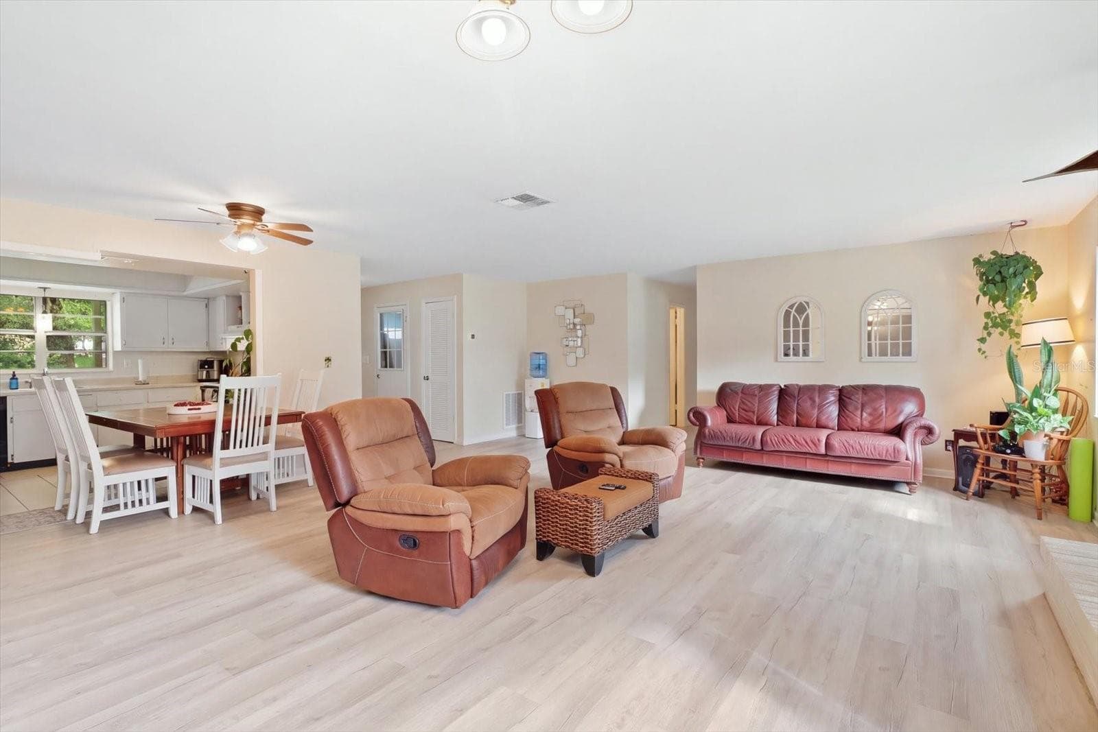 Single Family Residence at 937 N MCGOWAN AVE, CRYSTAL RIVER, photo 12 of 31