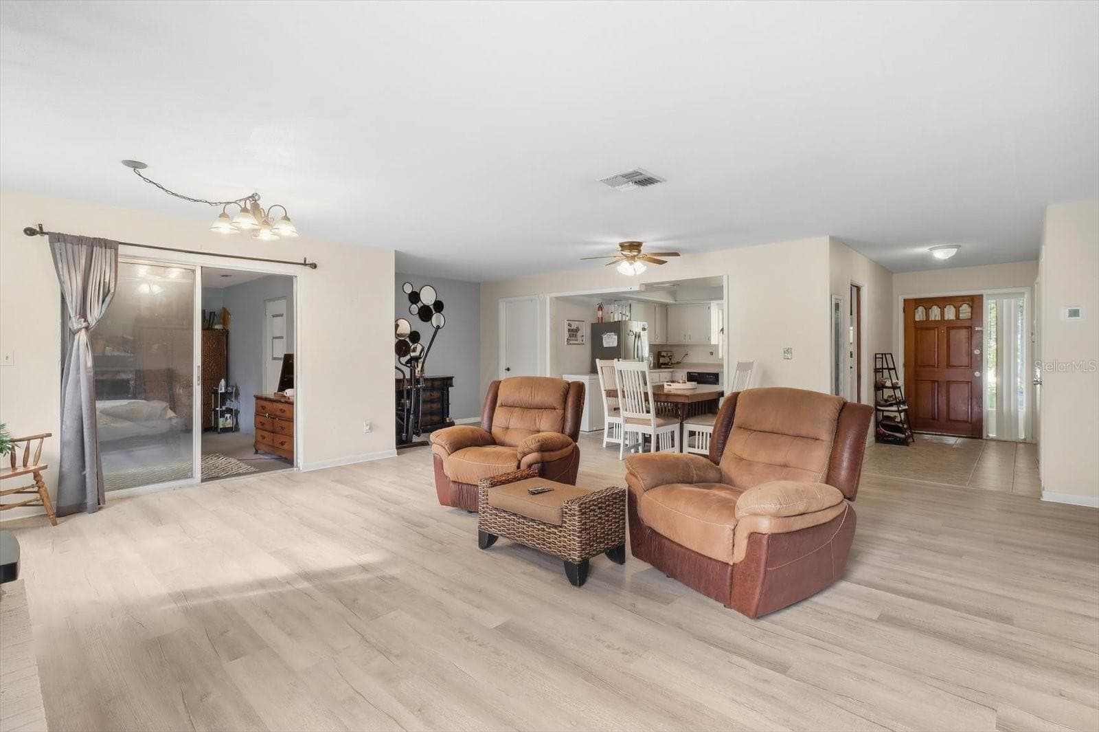 Single Family Residence at 937 N MCGOWAN AVE, CRYSTAL RIVER, photo 13 of 31