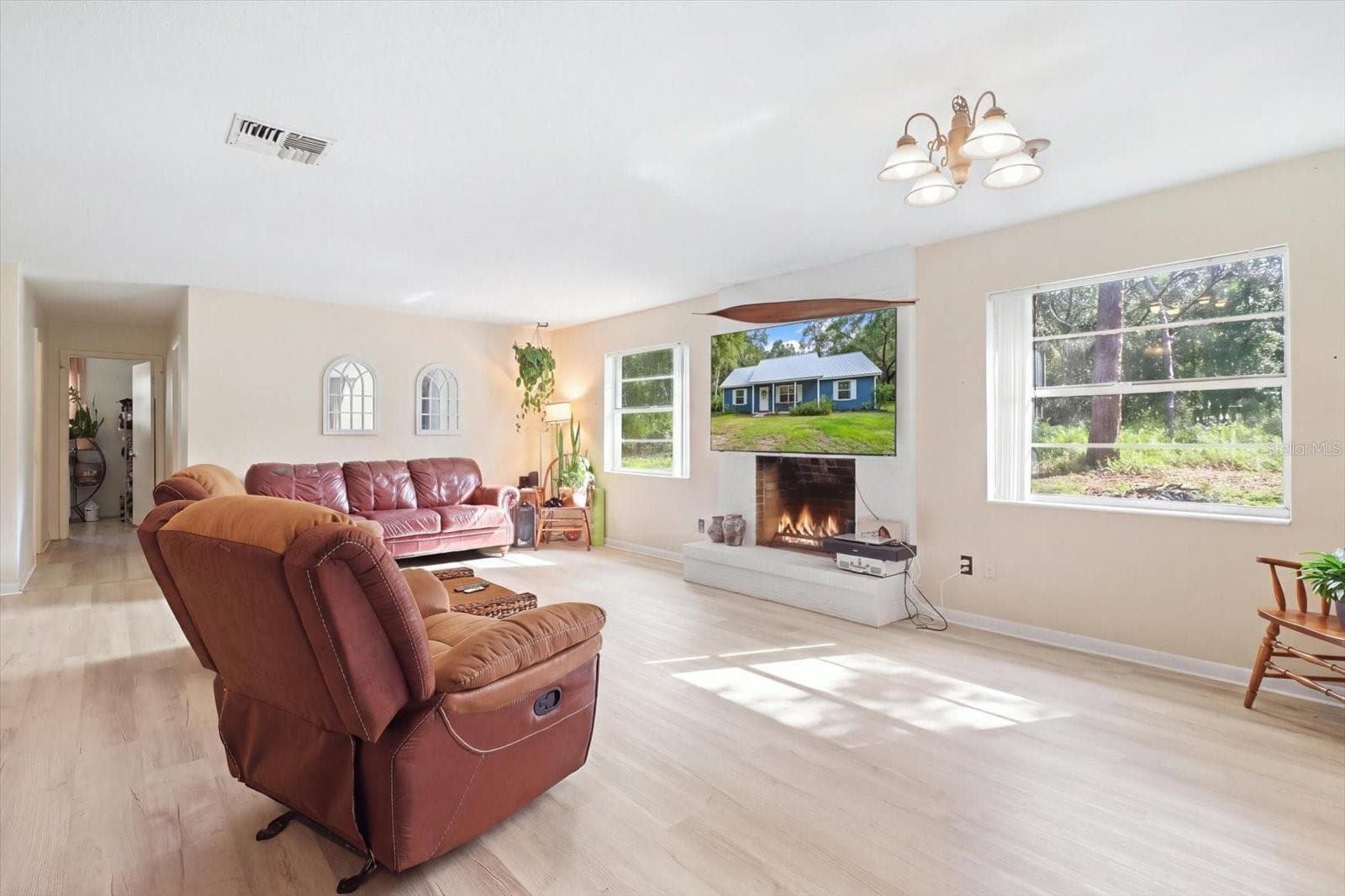 Single Family Residence at 937 N MCGOWAN AVE, CRYSTAL RIVER, photo 15 of 31