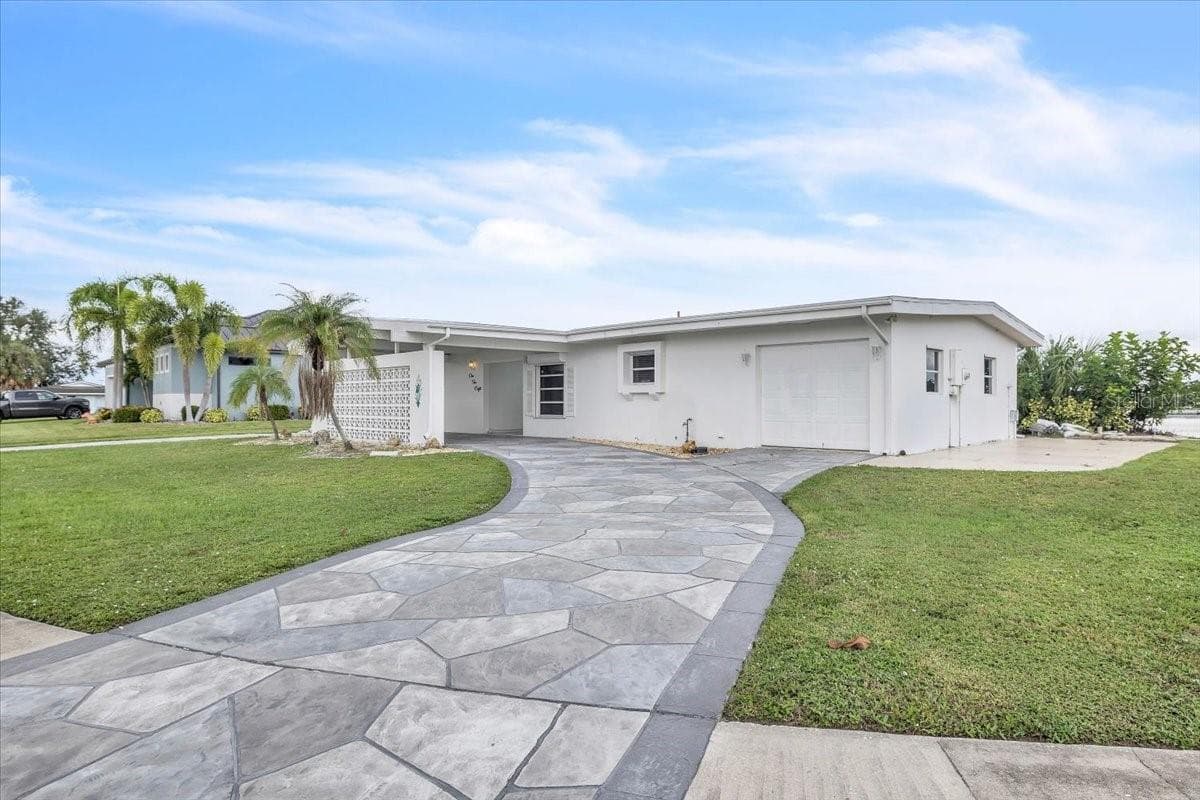 Single Family Residence at 168 MORGAN LN SE, PORT CHARLOTTE, photo 3 of 44