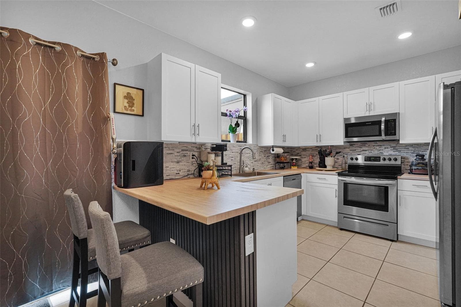 Townhouse at 12713 SW 229TH TER, MIAMI, photo 8 of 29