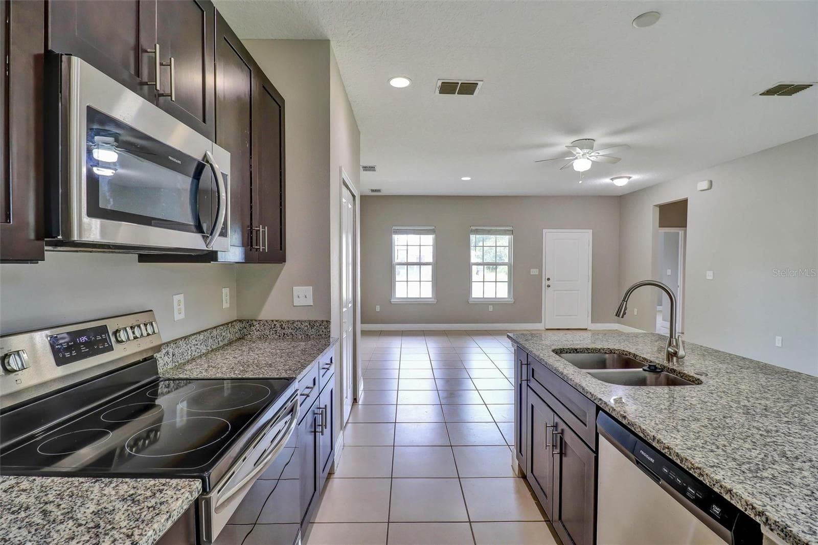 Single Family Residence at 528 FINCH LN, POINCIANA, photo 5 of 18