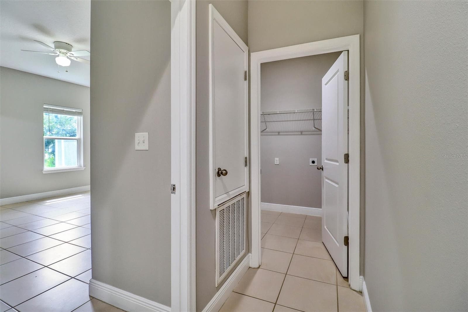 Single Family Residence at 528 FINCH LN, POINCIANA, photo 9 of 18