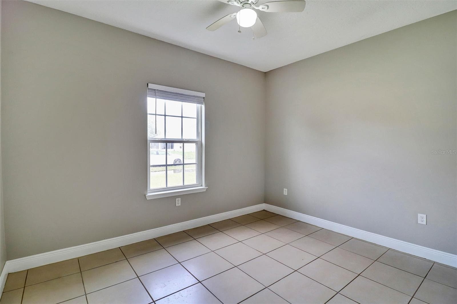 Single Family Residence at 528 FINCH LN, POINCIANA, photo 12 of 18