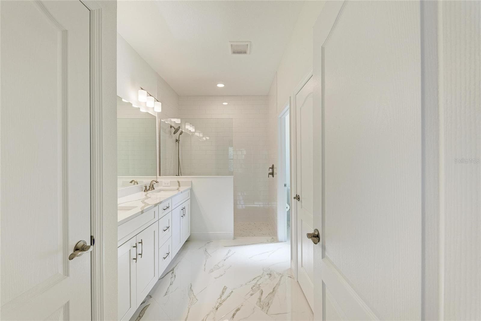 Single Family Residence at 2521 STAR APPLE WAY, SARASOTA, photo 29 of 45