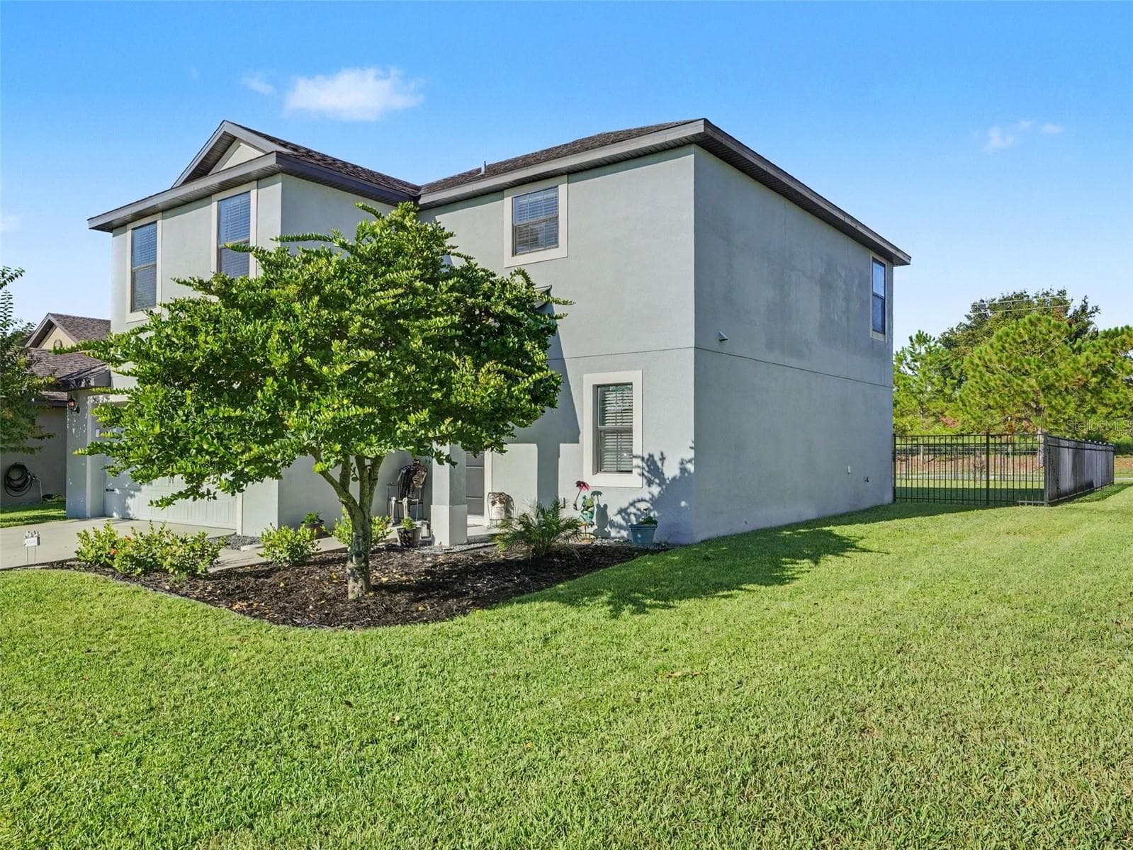 Single Family Residence at 5660 ELSINORE WAY, LAKELAND, photo 2 of 31