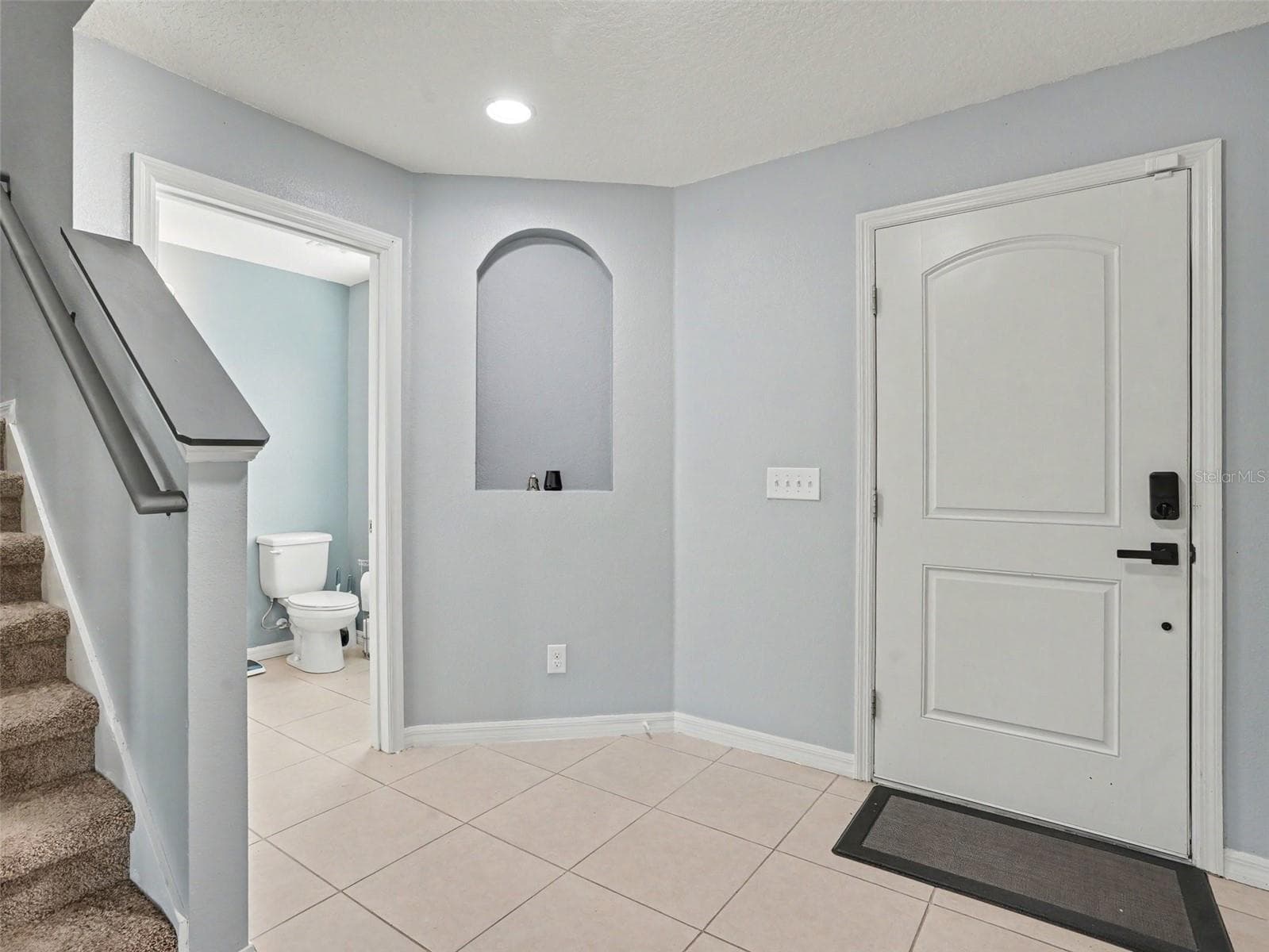 Single Family Residence at 5660 ELSINORE WAY, LAKELAND, photo 3 of 31