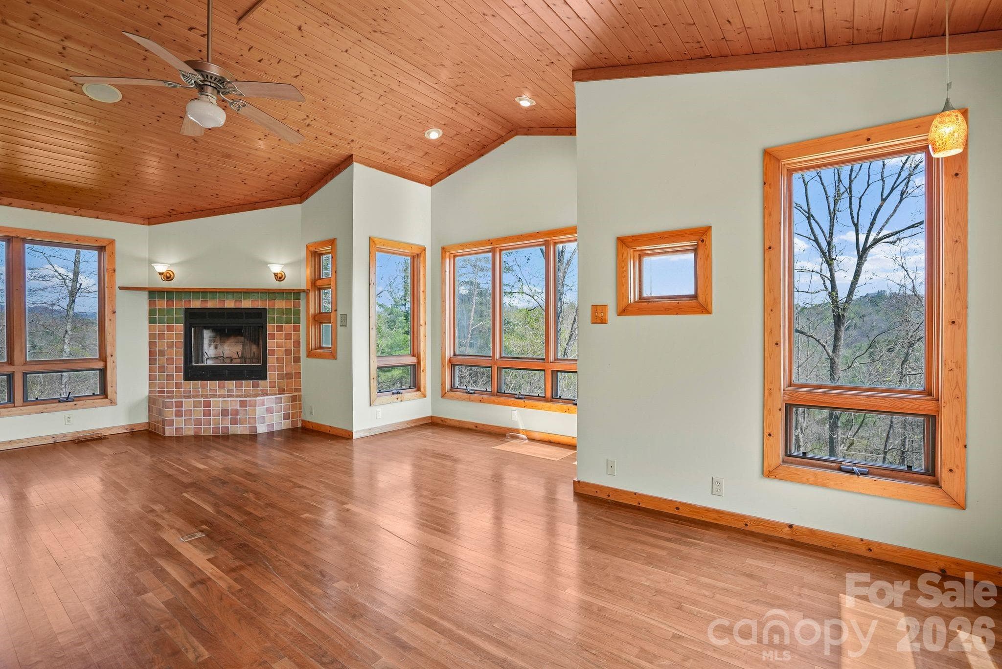 Single Family Residence at 310 Burr Ridge, Marshall, photo 11 of 48