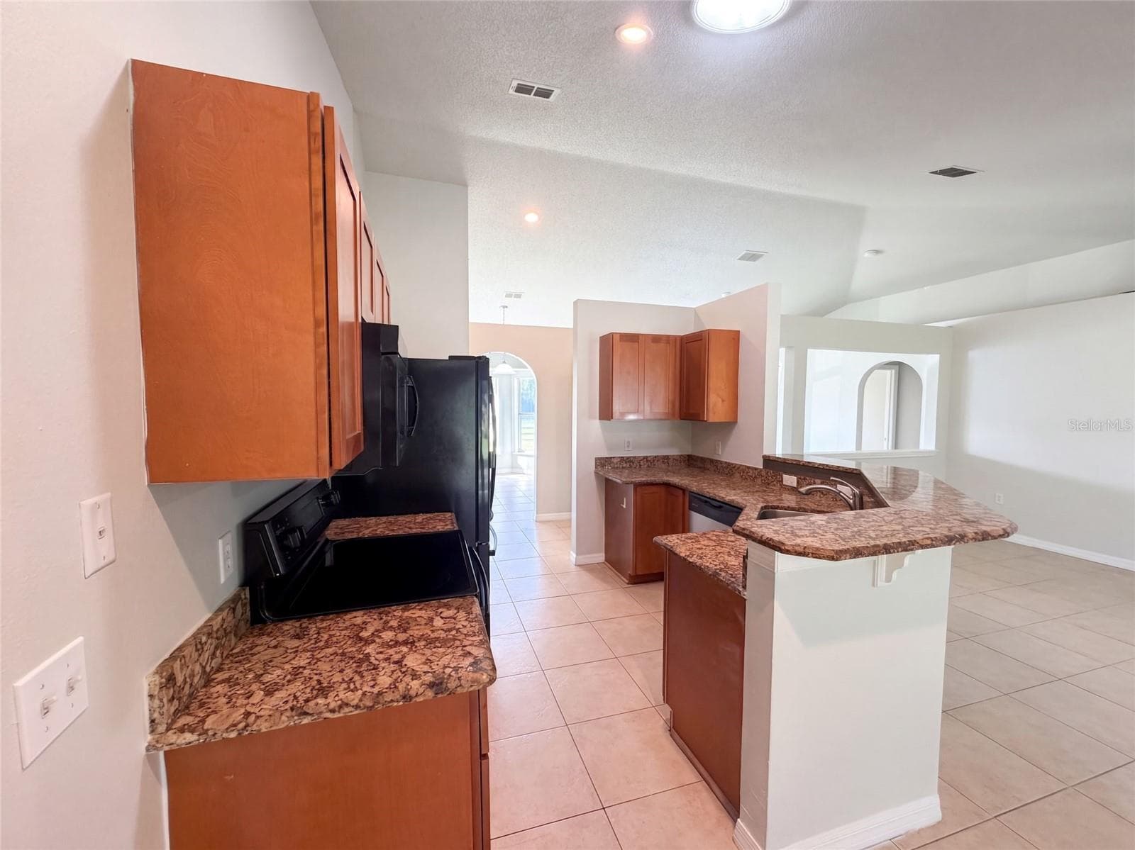 Single Family Residence at 23 PETERLEE CT, KISSIMMEE, photo 7 of 15