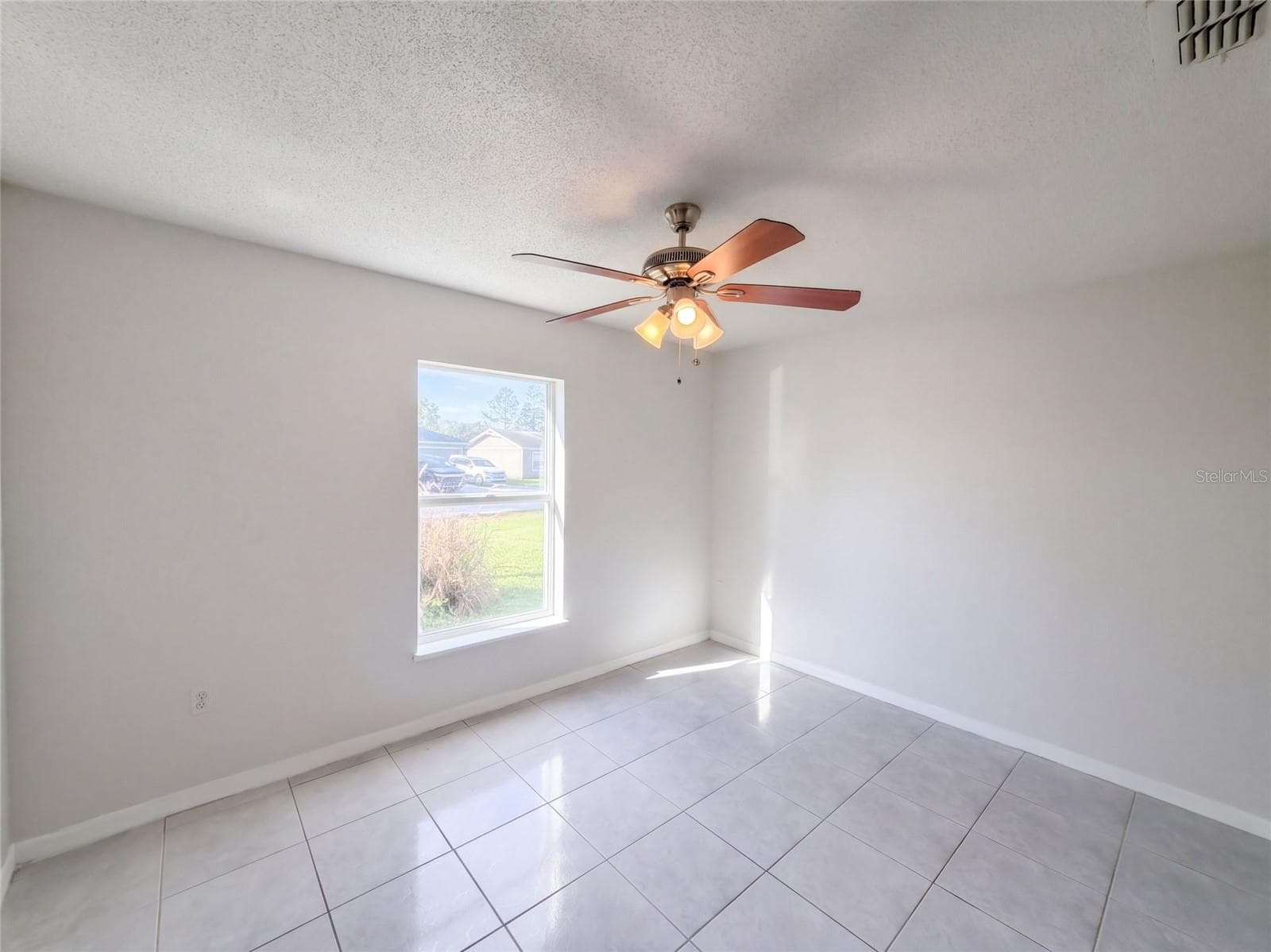 Single Family Residence at 23 PETERLEE CT, KISSIMMEE, photo 13 of 15