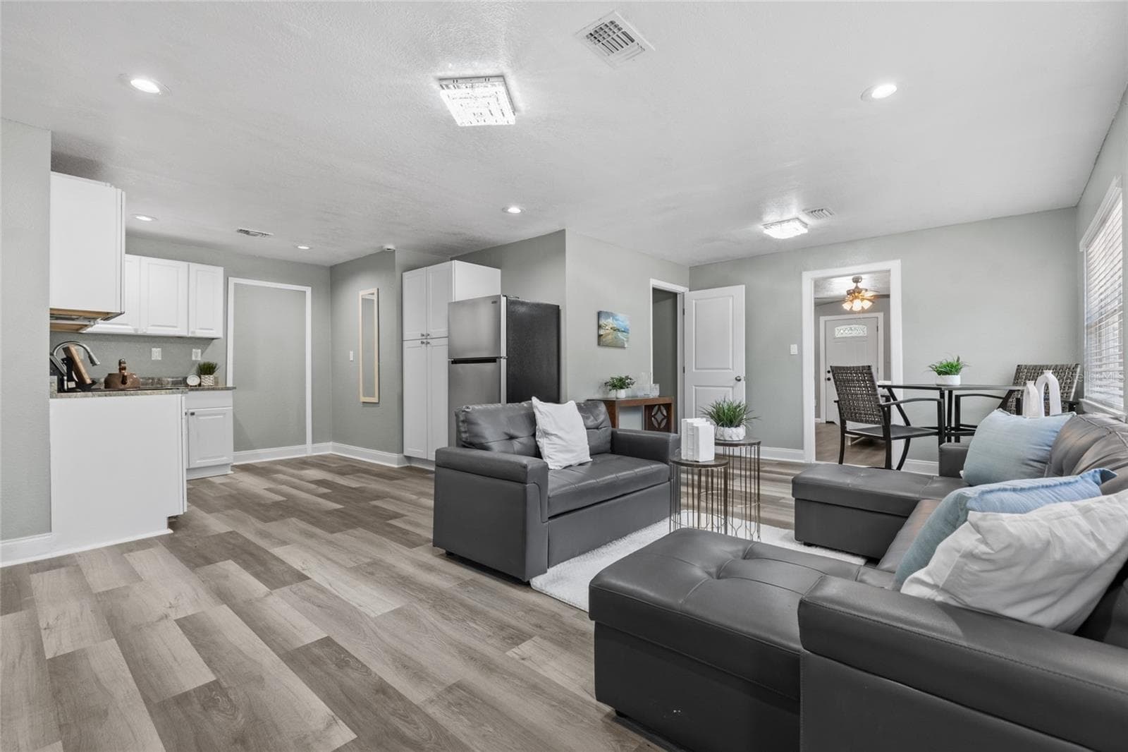 Single Family Residence at 15124 N 19TH ST, LUTZ, photo 6 of 62