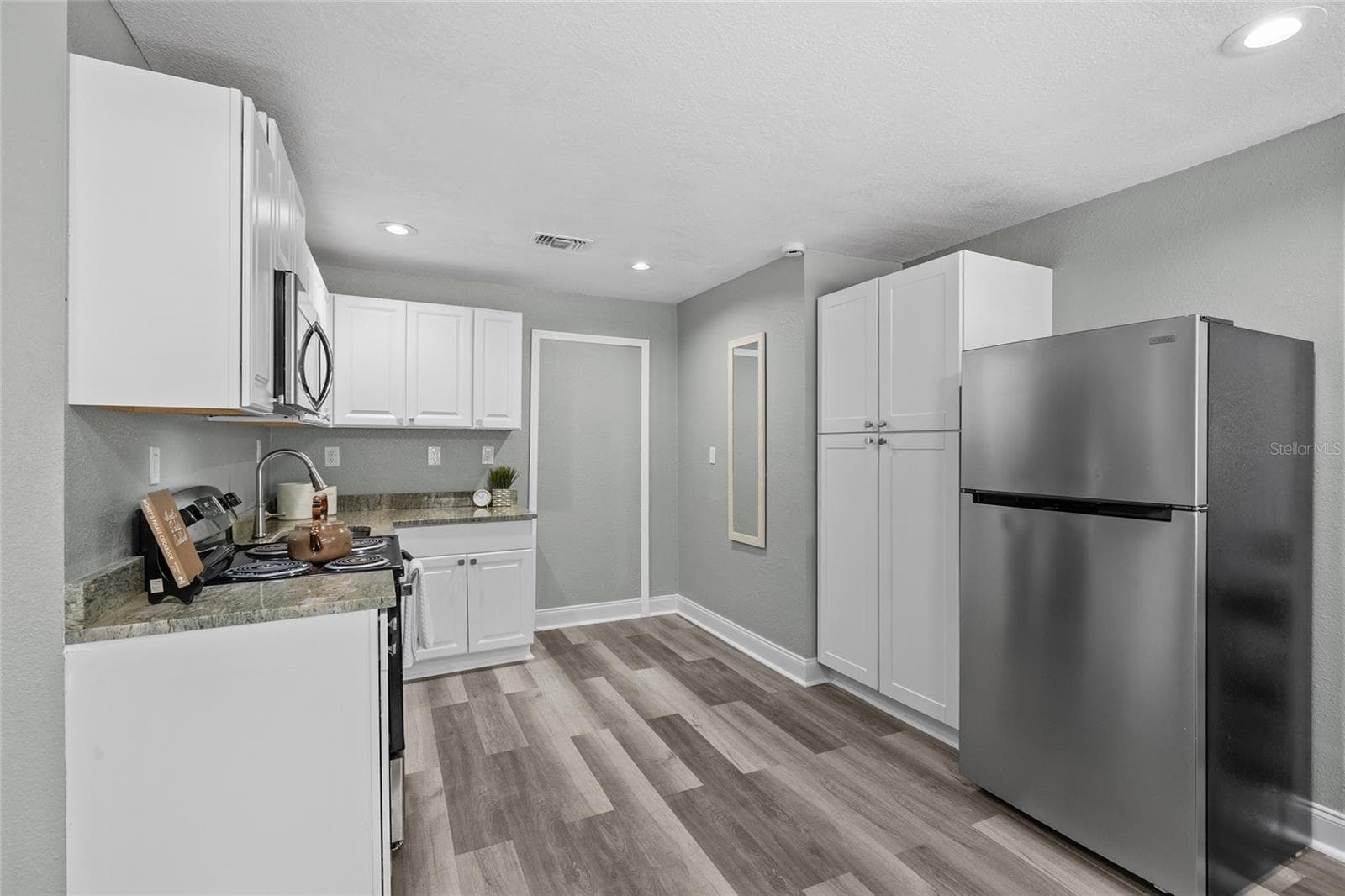 Single Family Residence at 15124 N 19TH ST, LUTZ, photo 10 of 62