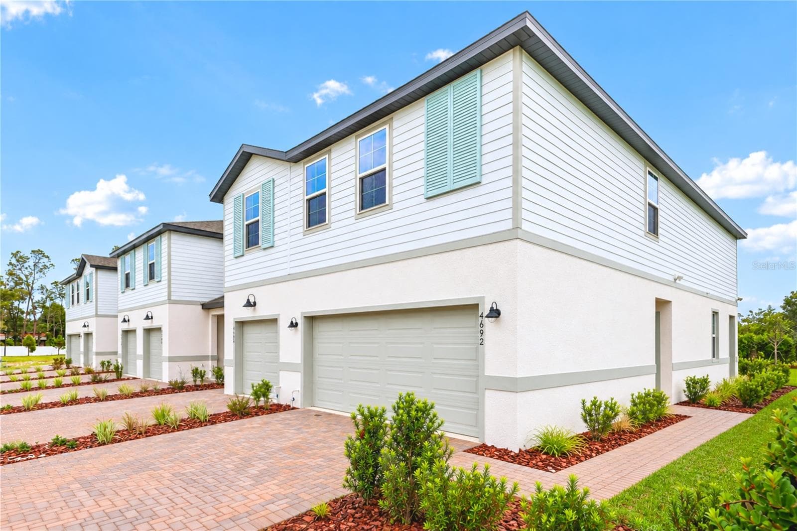 4457 STARLING GROVE DR