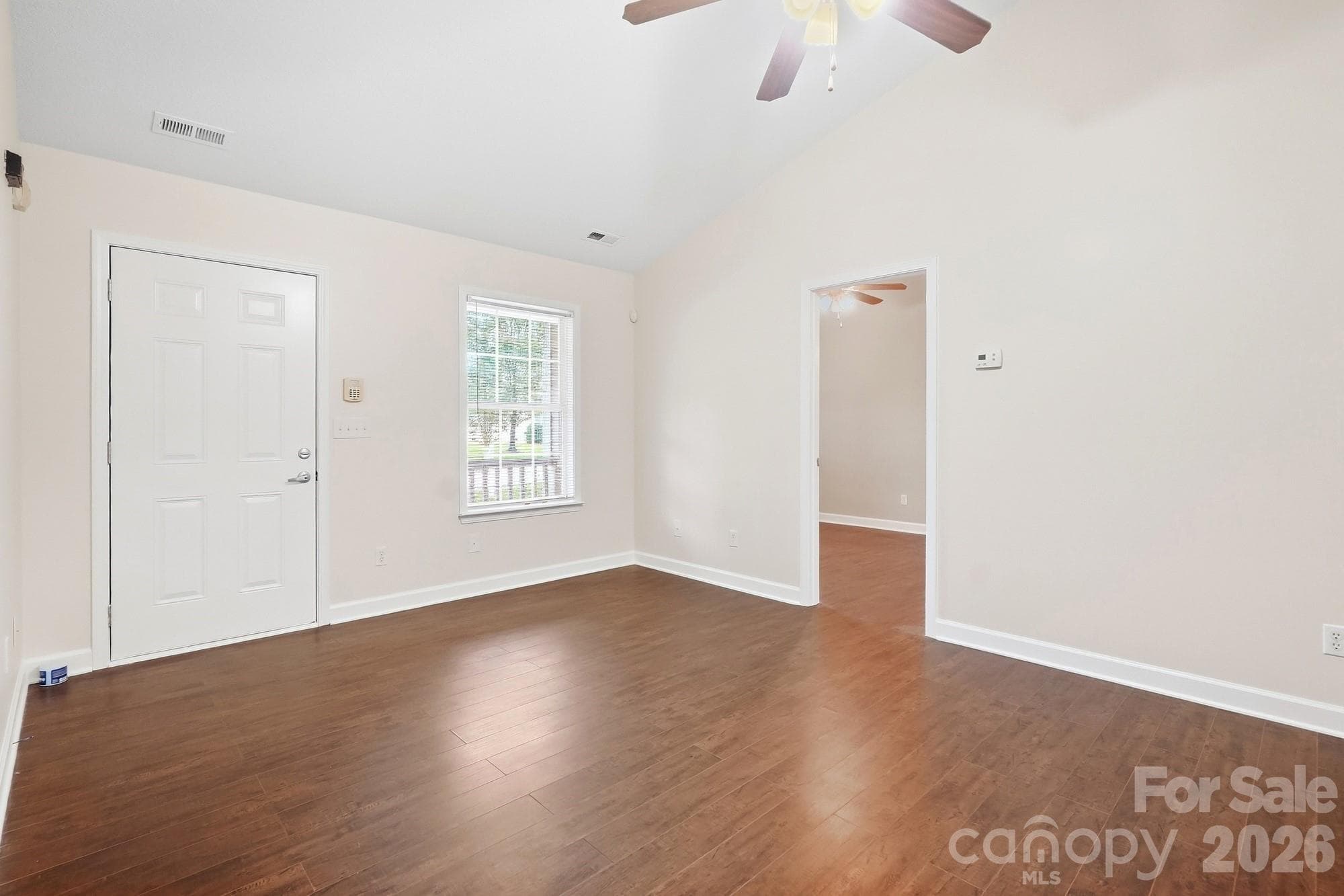 Single Family Residence at 5075 Drake Pond Lane, Rock Hill, photo 10 of 30