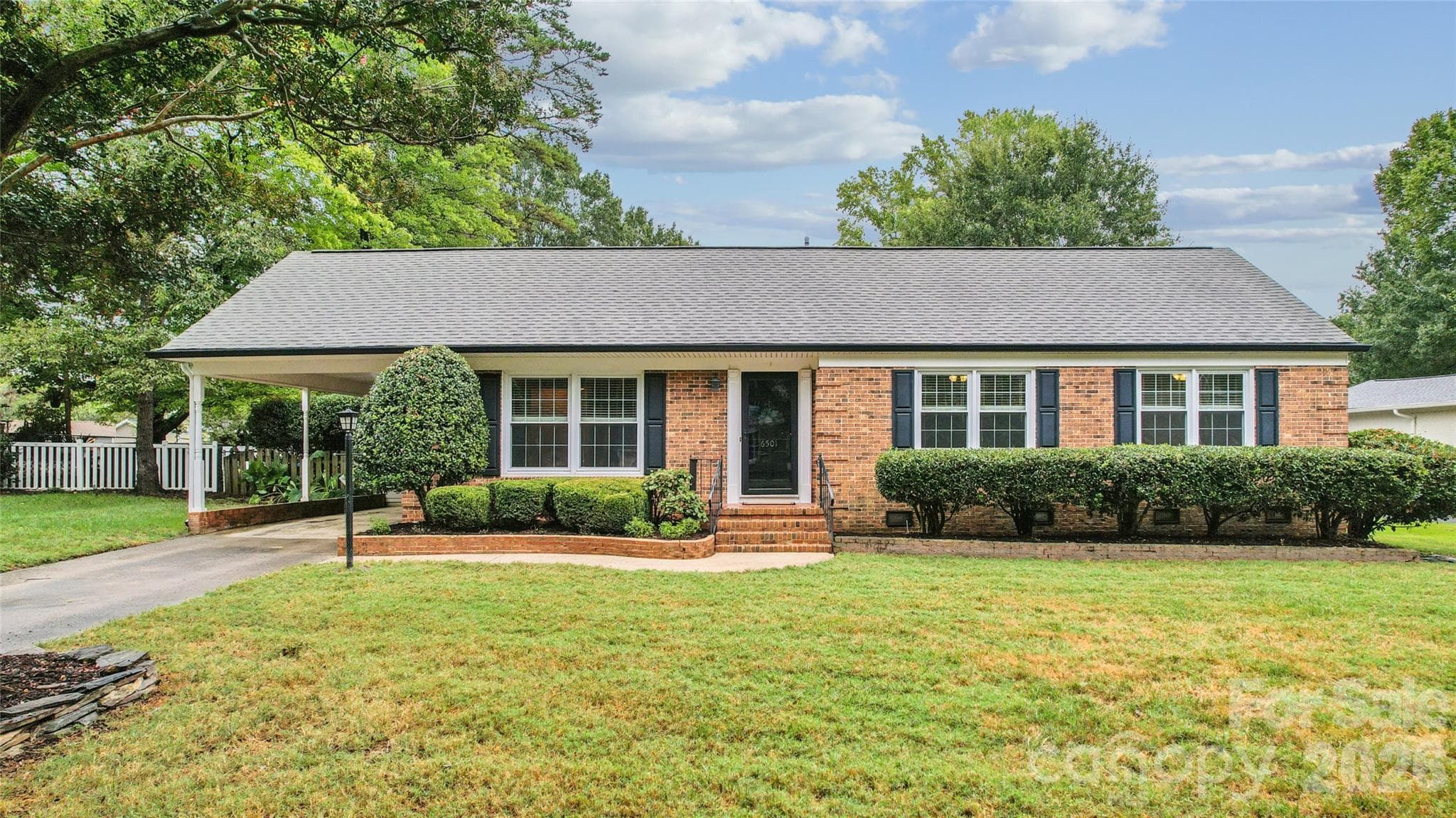 Single Family Residence at 6501 Wheeler Drive, Charlotte, photo 2 of 34