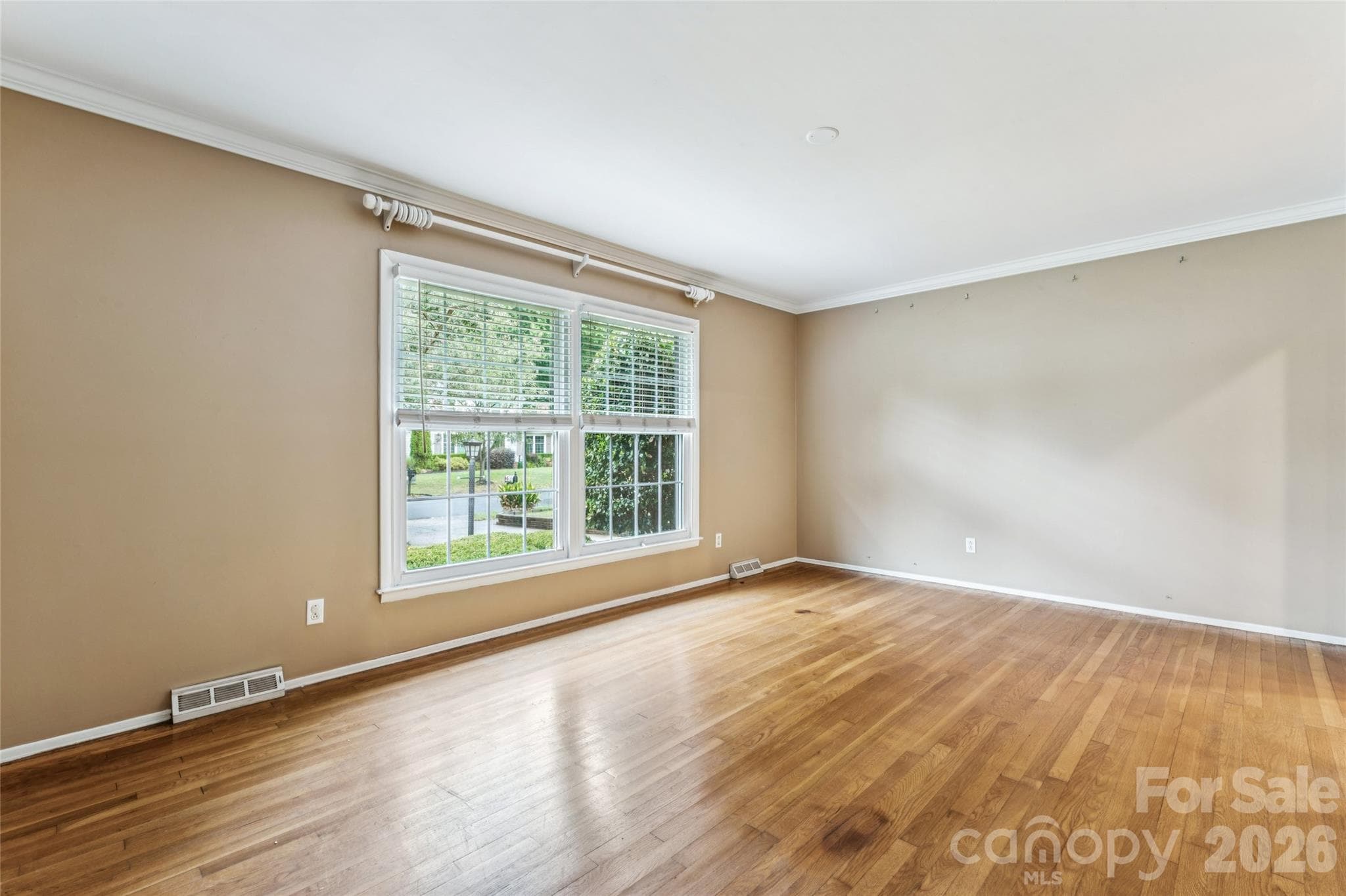 Single Family Residence at 6501 Wheeler Drive, Charlotte, photo 10 of 34
