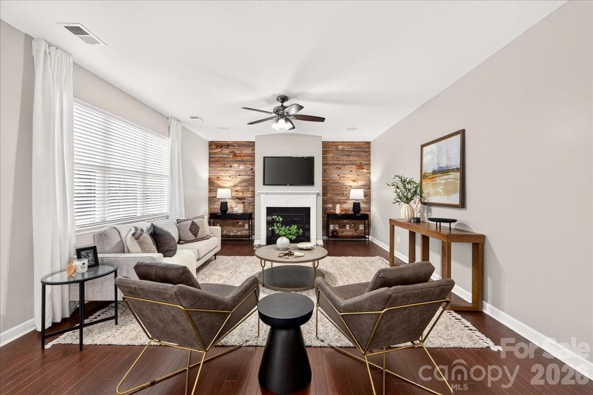 Single Family Residence at 1560 Duckhorn Street NW, Concord, photo 18 of 48