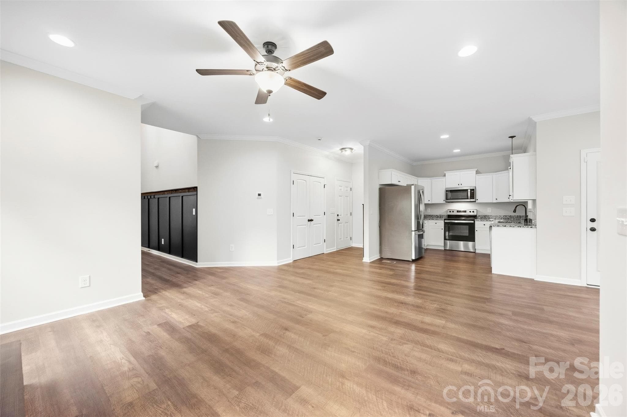 Single Family Residence at 2467 Tart Road, York, photo 9 of 37