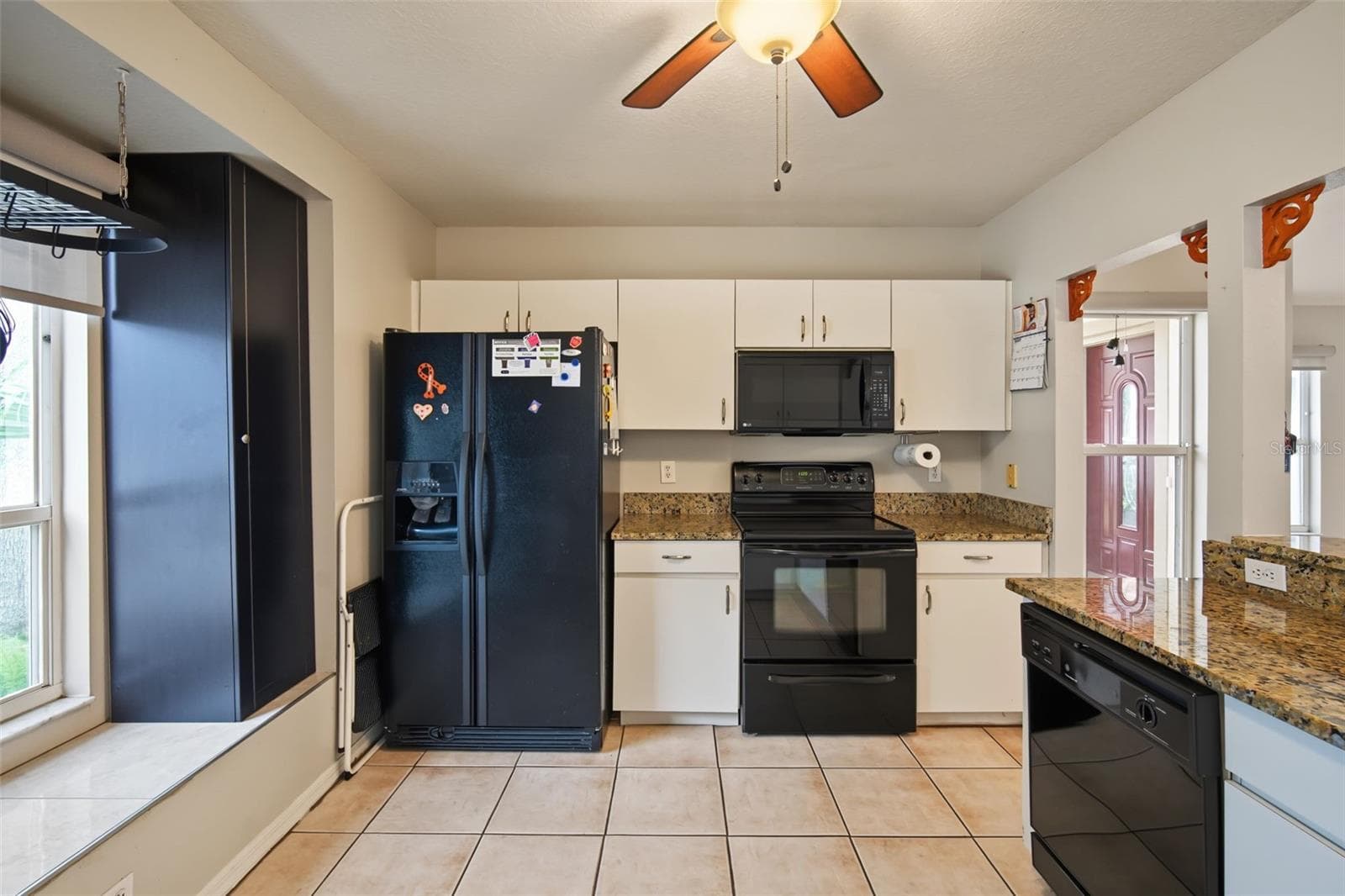 Single Family Residence at 10251 ALLENWOOD DR, RIVERVIEW, photo 4 of 28