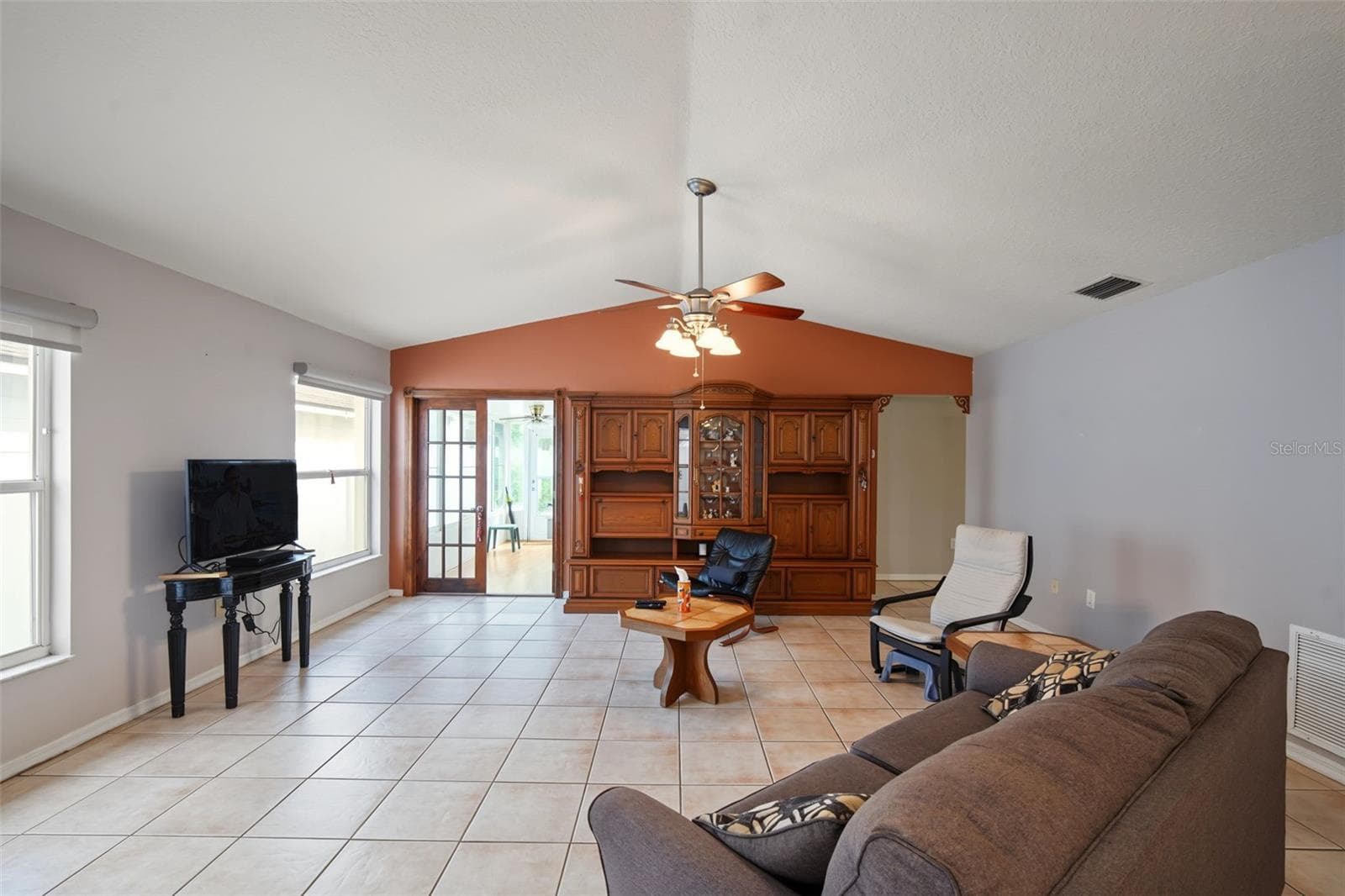 Single Family Residence at 10251 ALLENWOOD DR, RIVERVIEW, photo 6 of 28