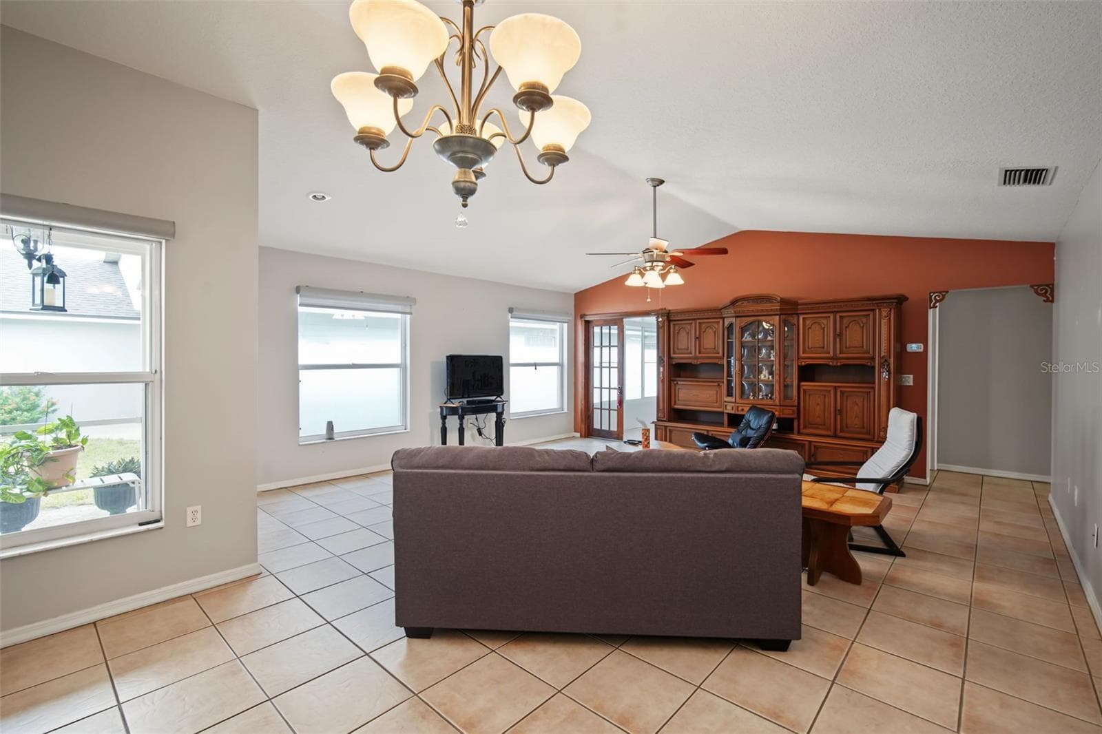 Single Family Residence at 10251 ALLENWOOD DR, RIVERVIEW, photo 7 of 28