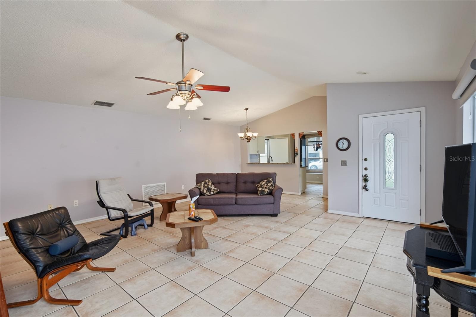 Single Family Residence at 10251 ALLENWOOD DR, RIVERVIEW, photo 9 of 28