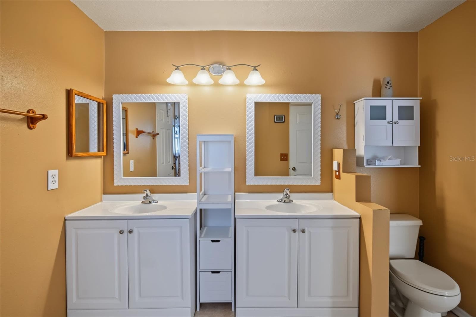Single Family Residence at 10251 ALLENWOOD DR, RIVERVIEW, photo 20 of 28