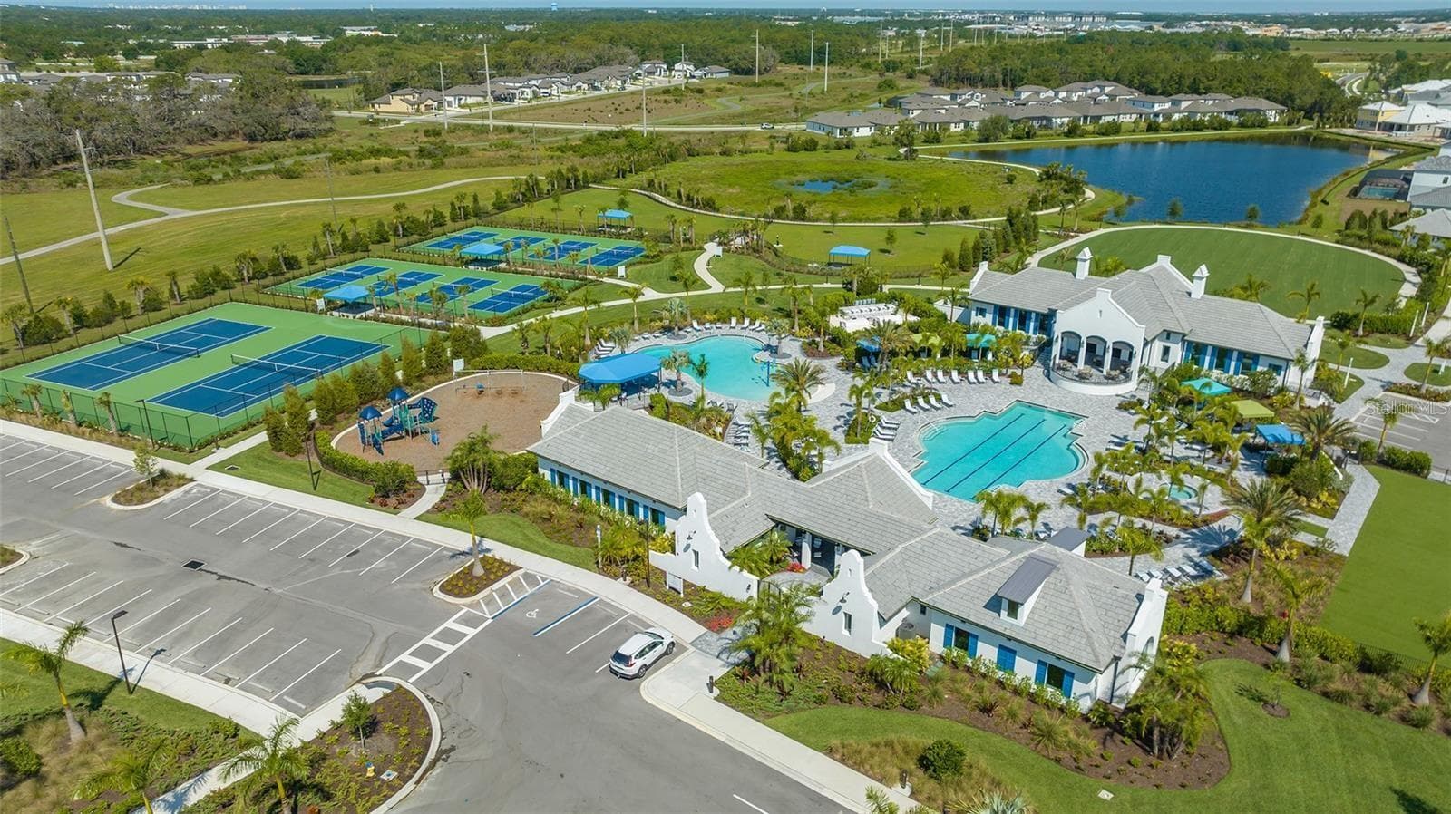 Single Family Residence at 2521 STAR APPLE WAY, SARASOTA, photo 2 of 45