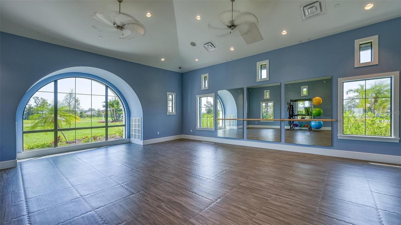 Single Family Residence at 2521 STAR APPLE WAY, SARASOTA, photo 33 of 45